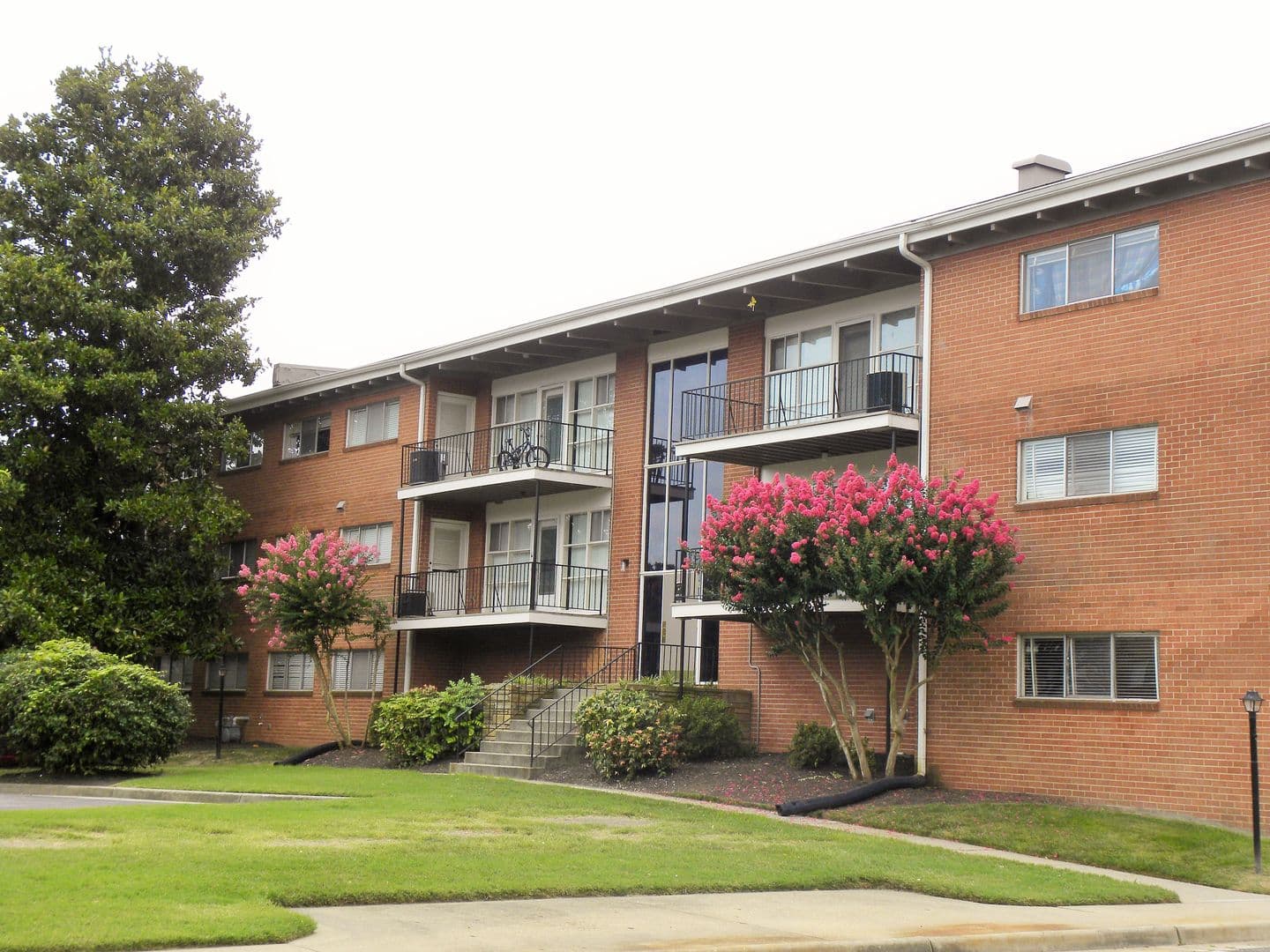 Hopewell Apartment: 310 Woodbine Road