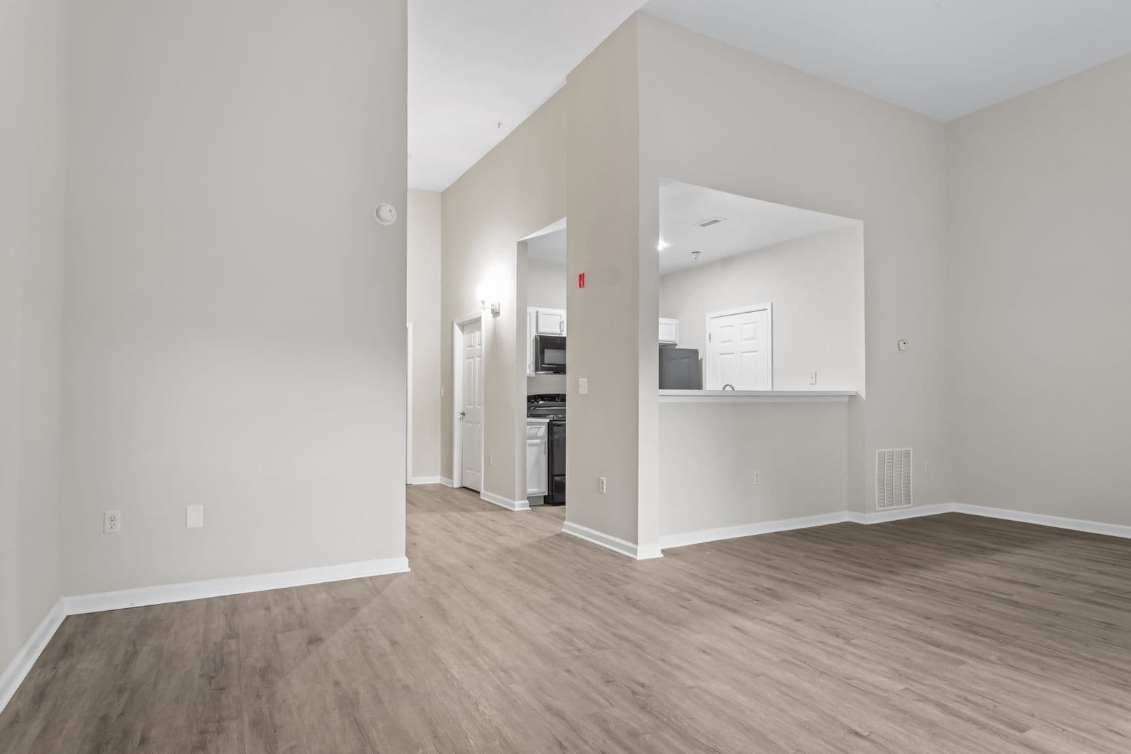 Richmond Apartment: 1420 Hull Street