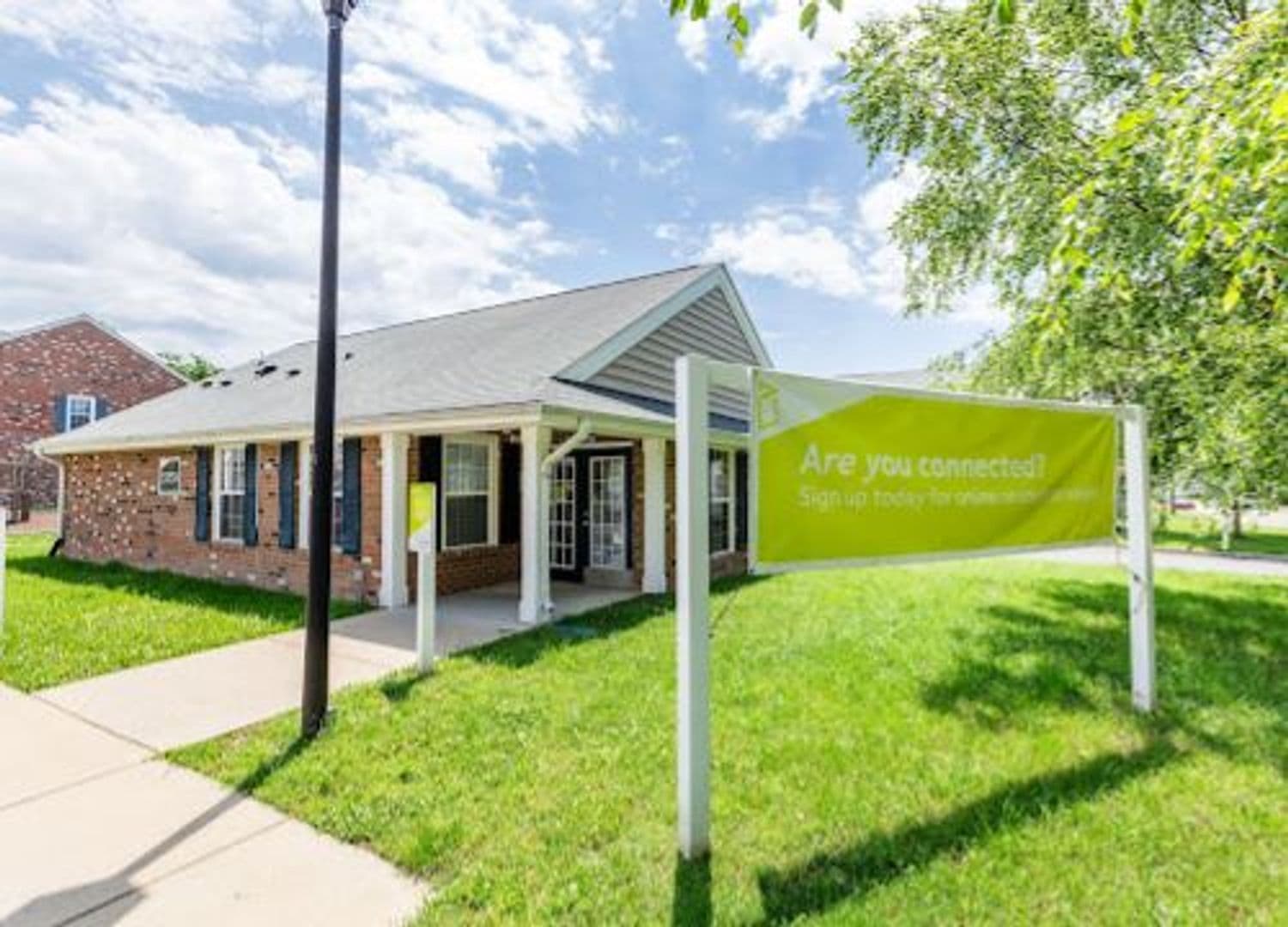 Richmond Townhome: 3731 Delmont Street