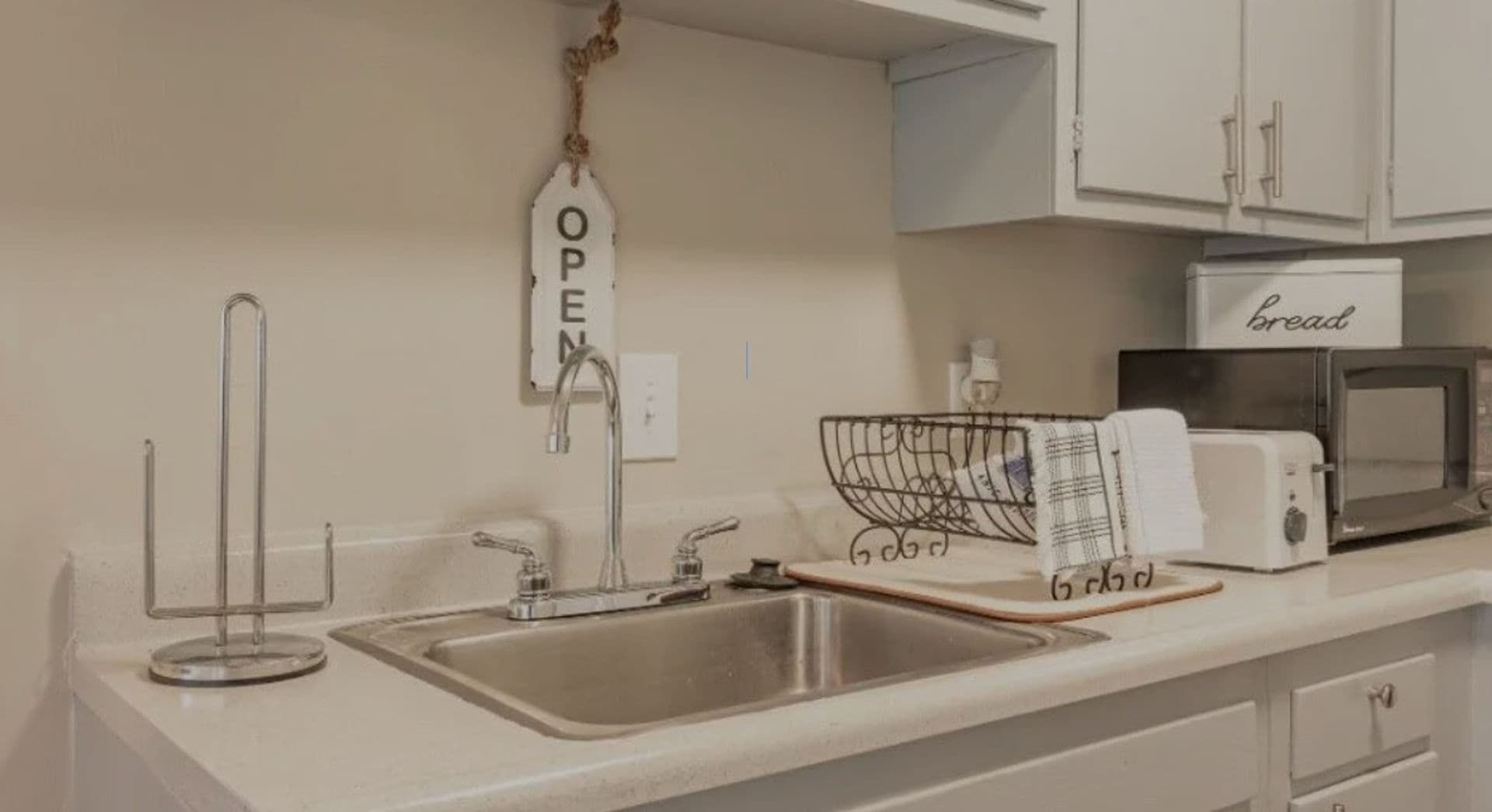 Hopewell Apartment: 310 Woodbine Road