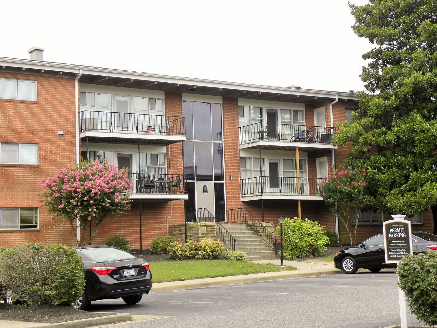 Hopewell Apartment: 310 Woodbine Road