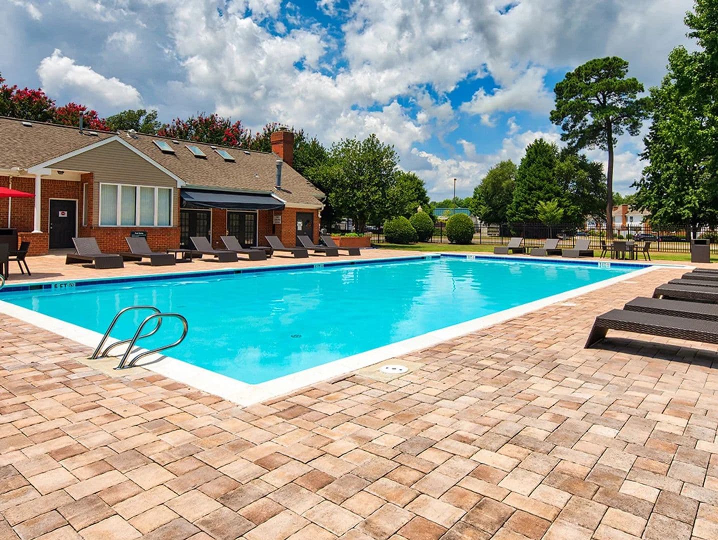 Yorktown Apartment: 101 Little Bay Avenue