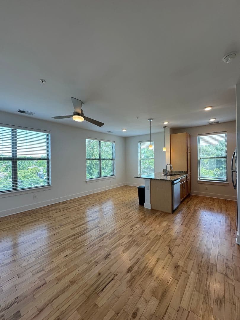Richmond Apartment: 1021 Carlisle Ave.
