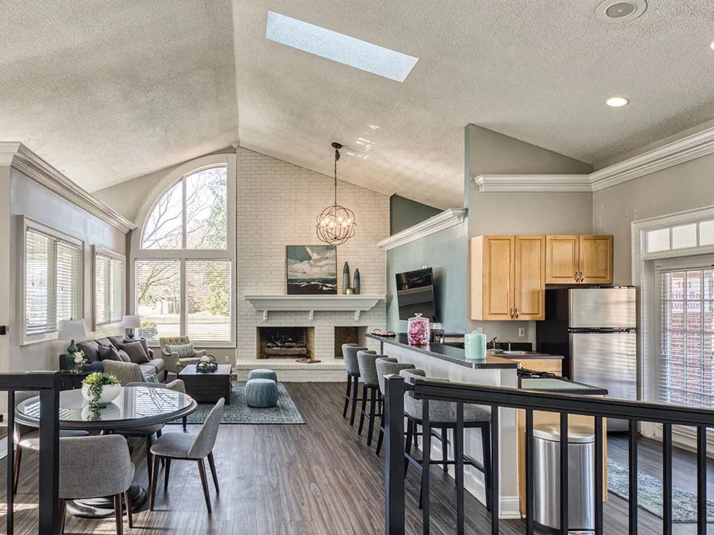 Yorktown Apartment: 101 Little Bay Avenue