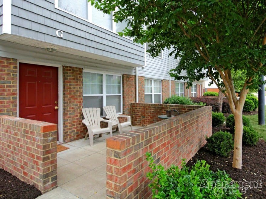 Newport News Apartment: 301 Nat Turner Blvd