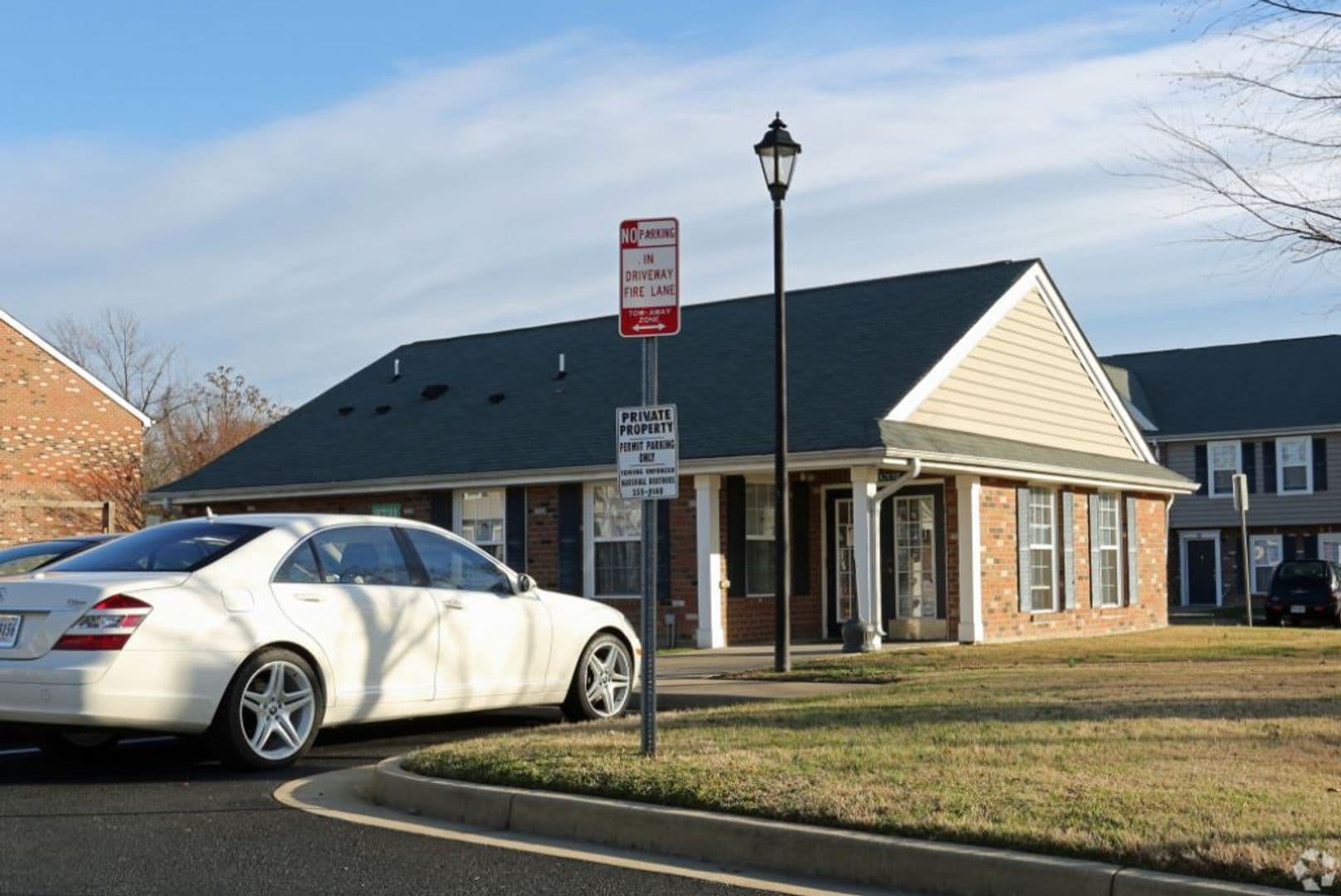 Richmond Townhome: 3731 Delmont Street