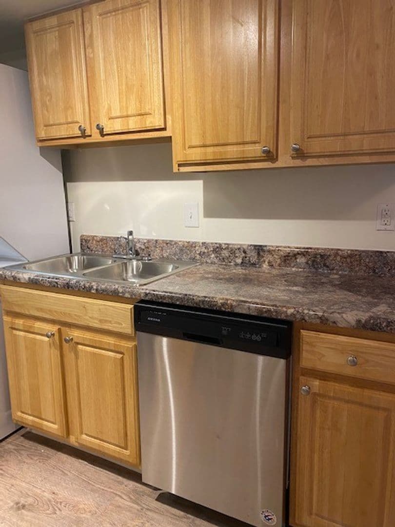 Virginia Beach Apartment: 1997 Eastwood Villa Lane