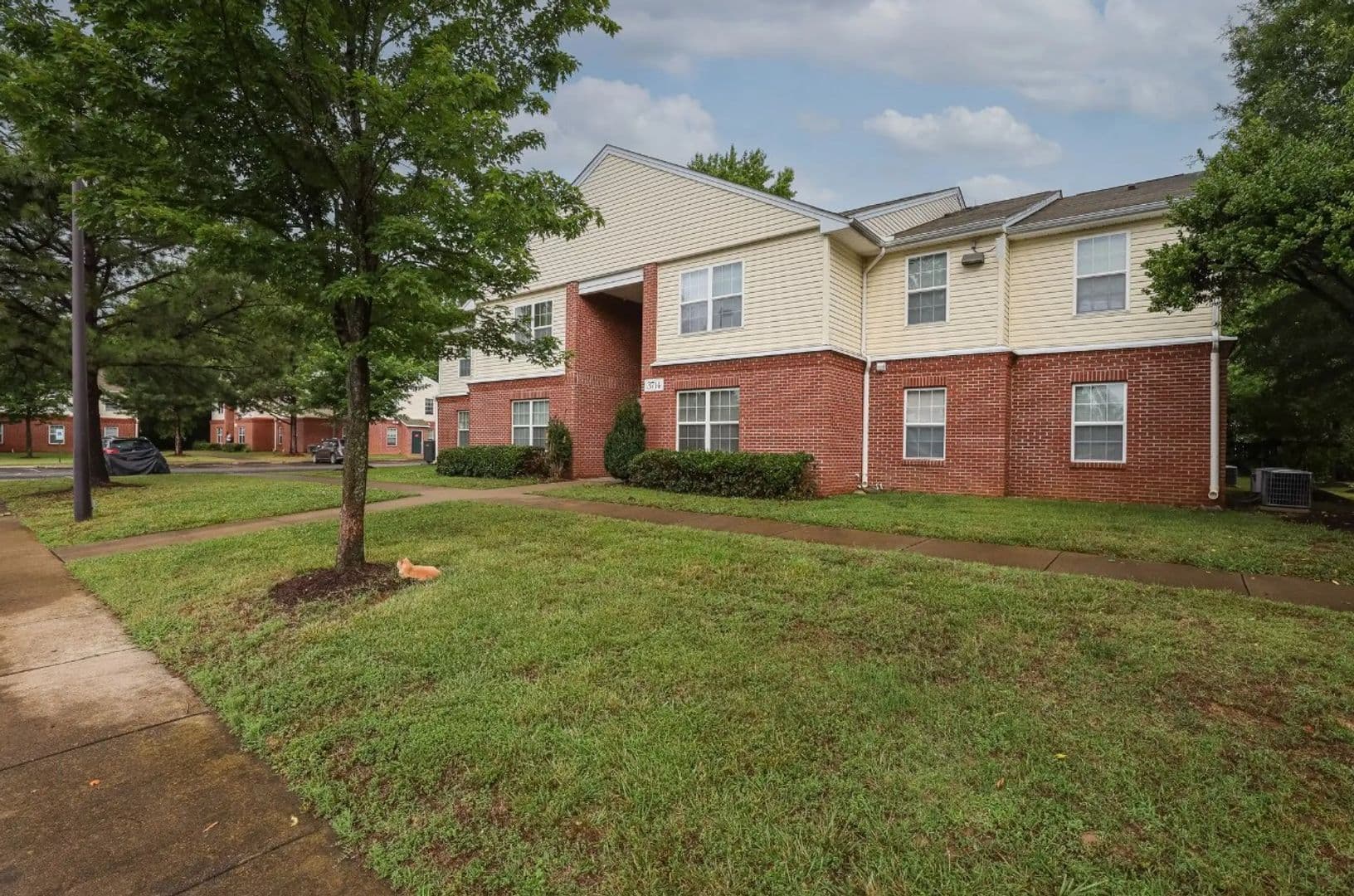 Richmond Apartment: 3716 Delmont St.