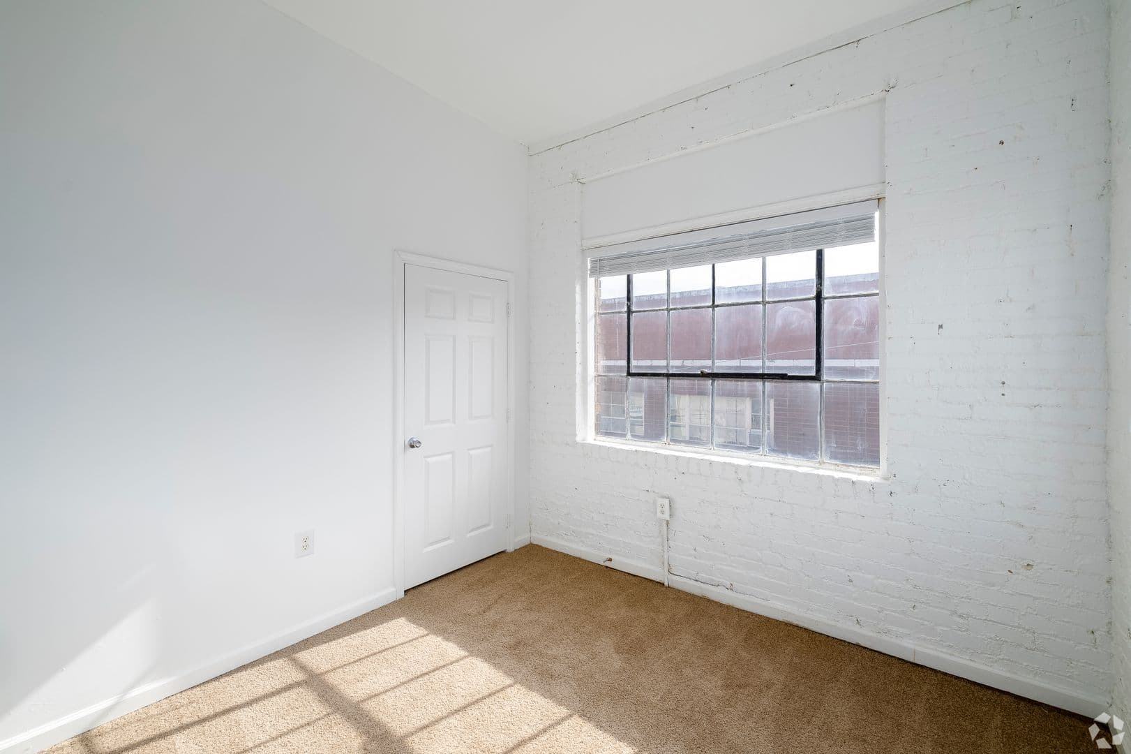 Richmond Apartment: 1420 Hull Street