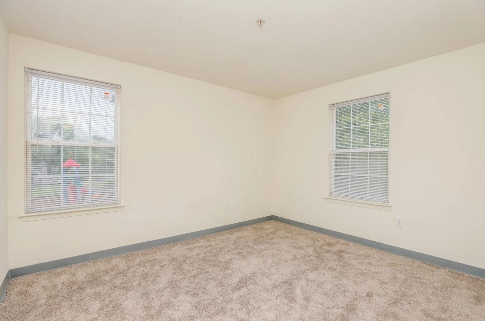 Richmond Apartment: 3716 Delmont St.
