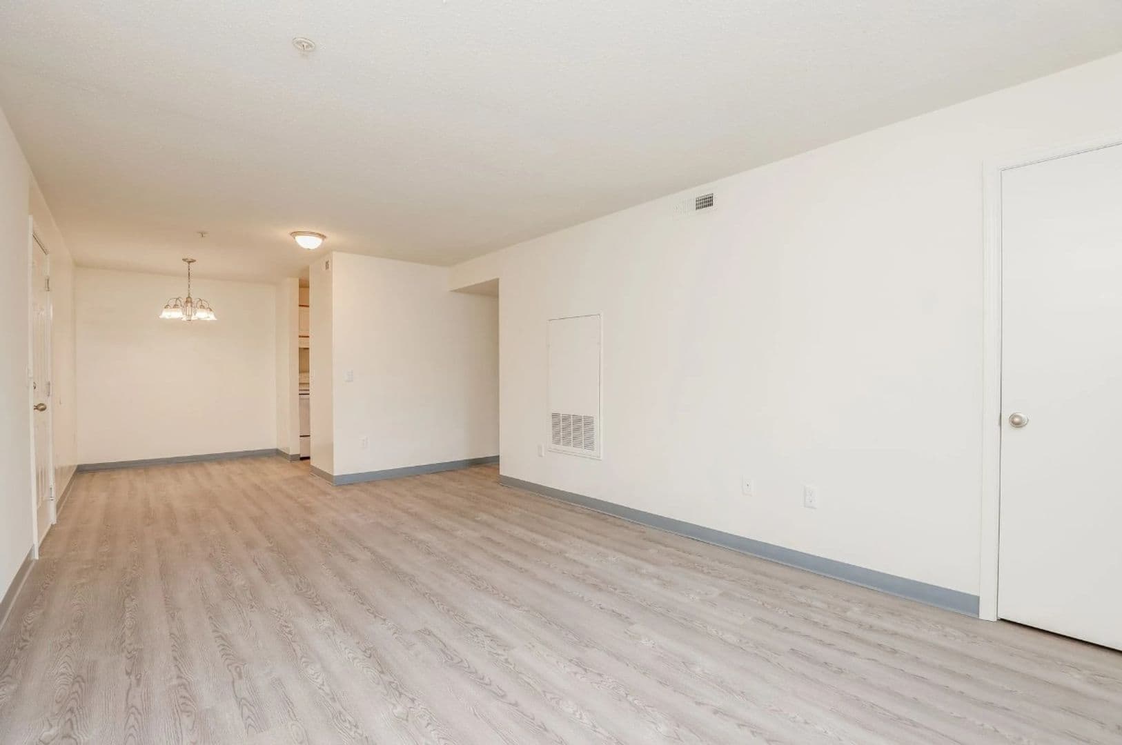 Richmond Apartment: 3716 Delmont St.