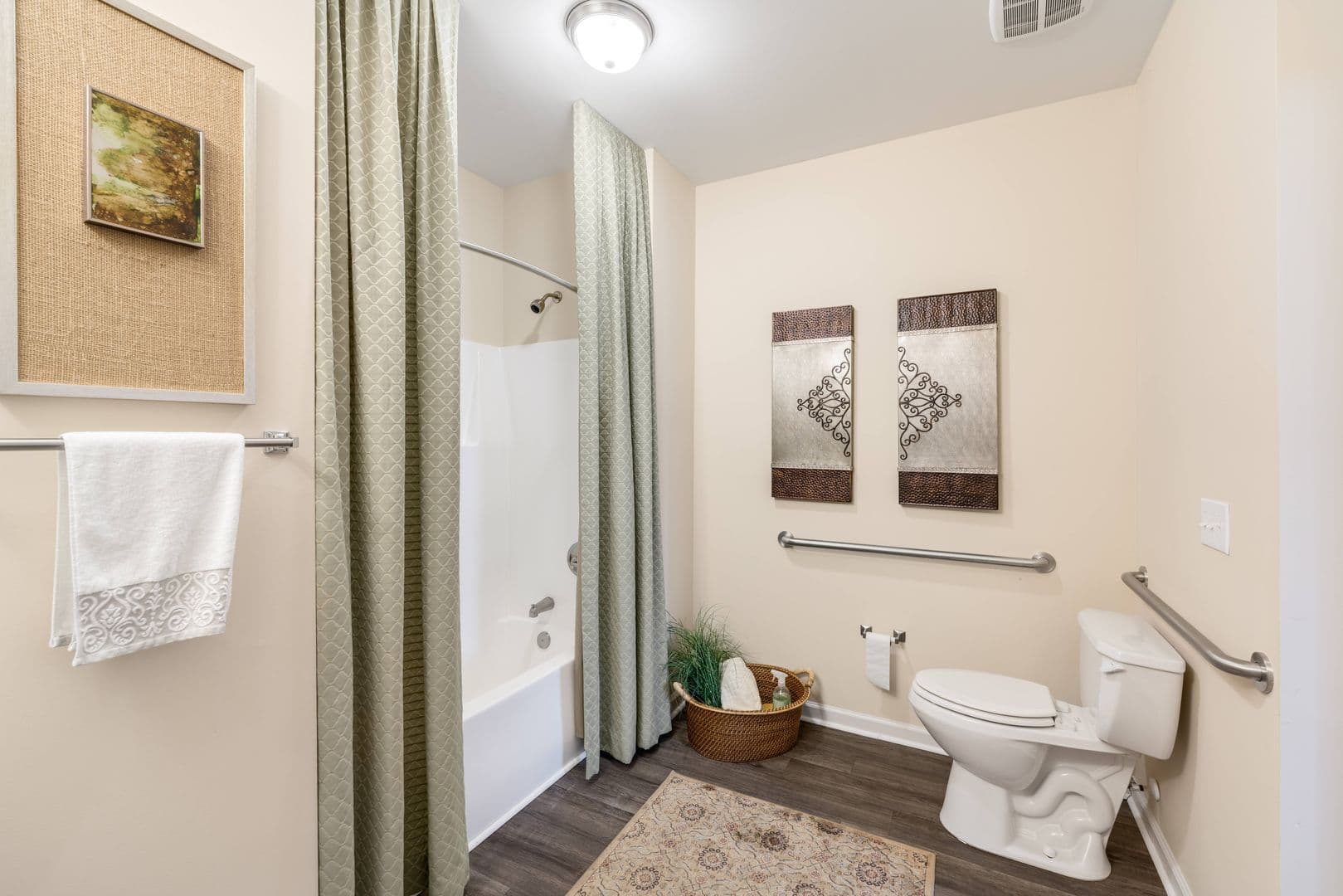 Harrisonburg Apartment: 607 John Tyler Circle