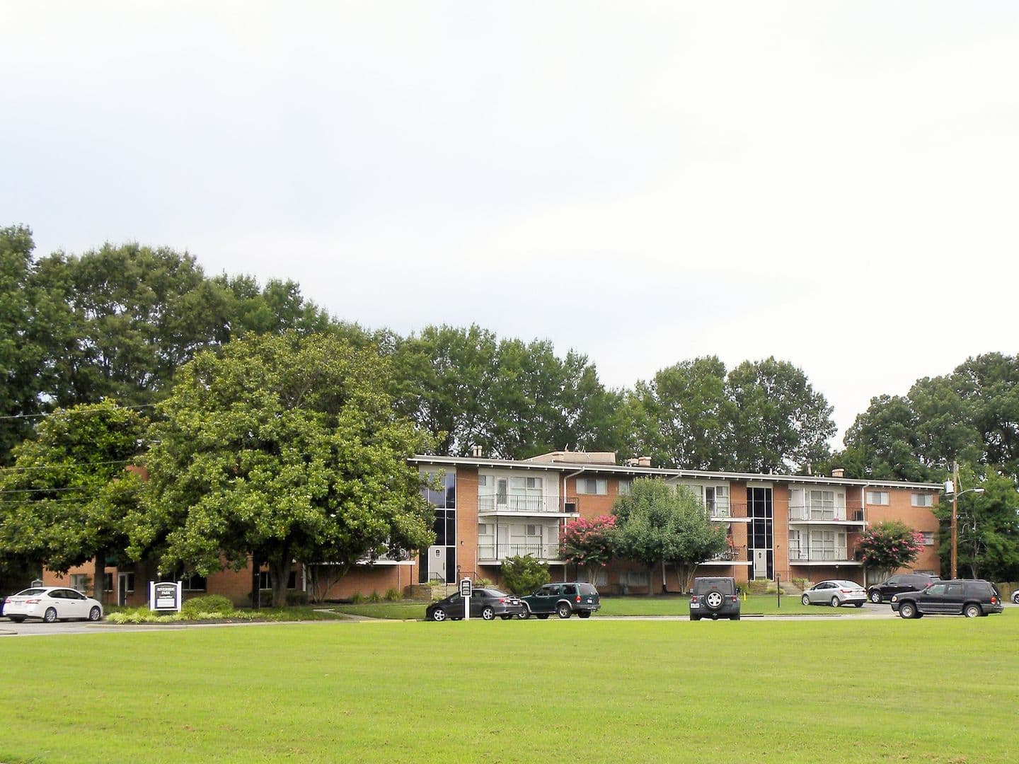 Hopewell Apartment: 310 Woodbine Road
