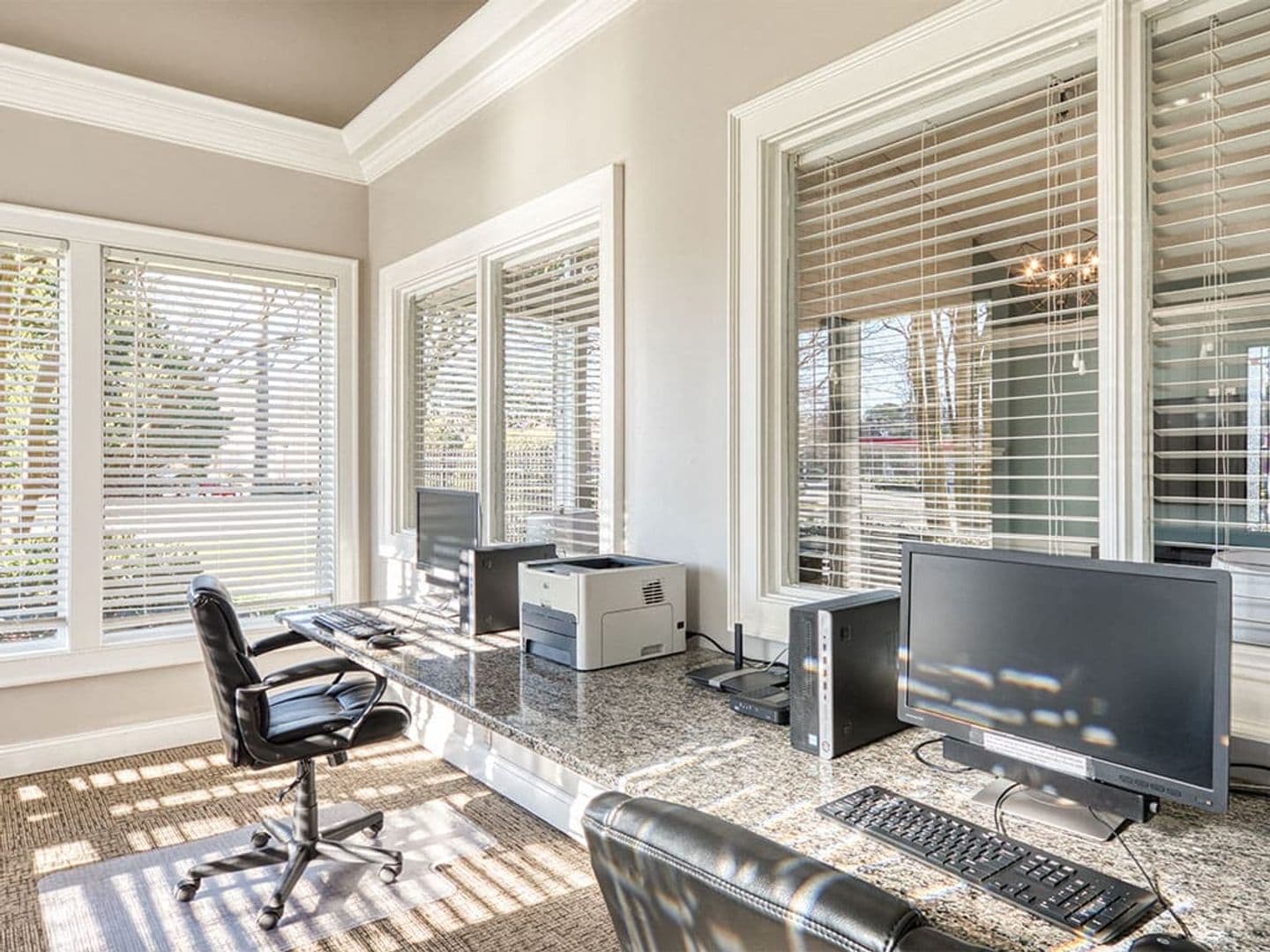 Yorktown Apartment: 101 Little Bay Avenue
