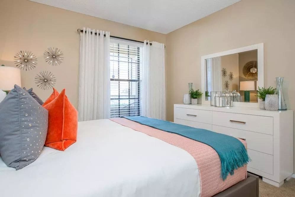 Jacksonville Apartment: 7524 Southside Blvd.