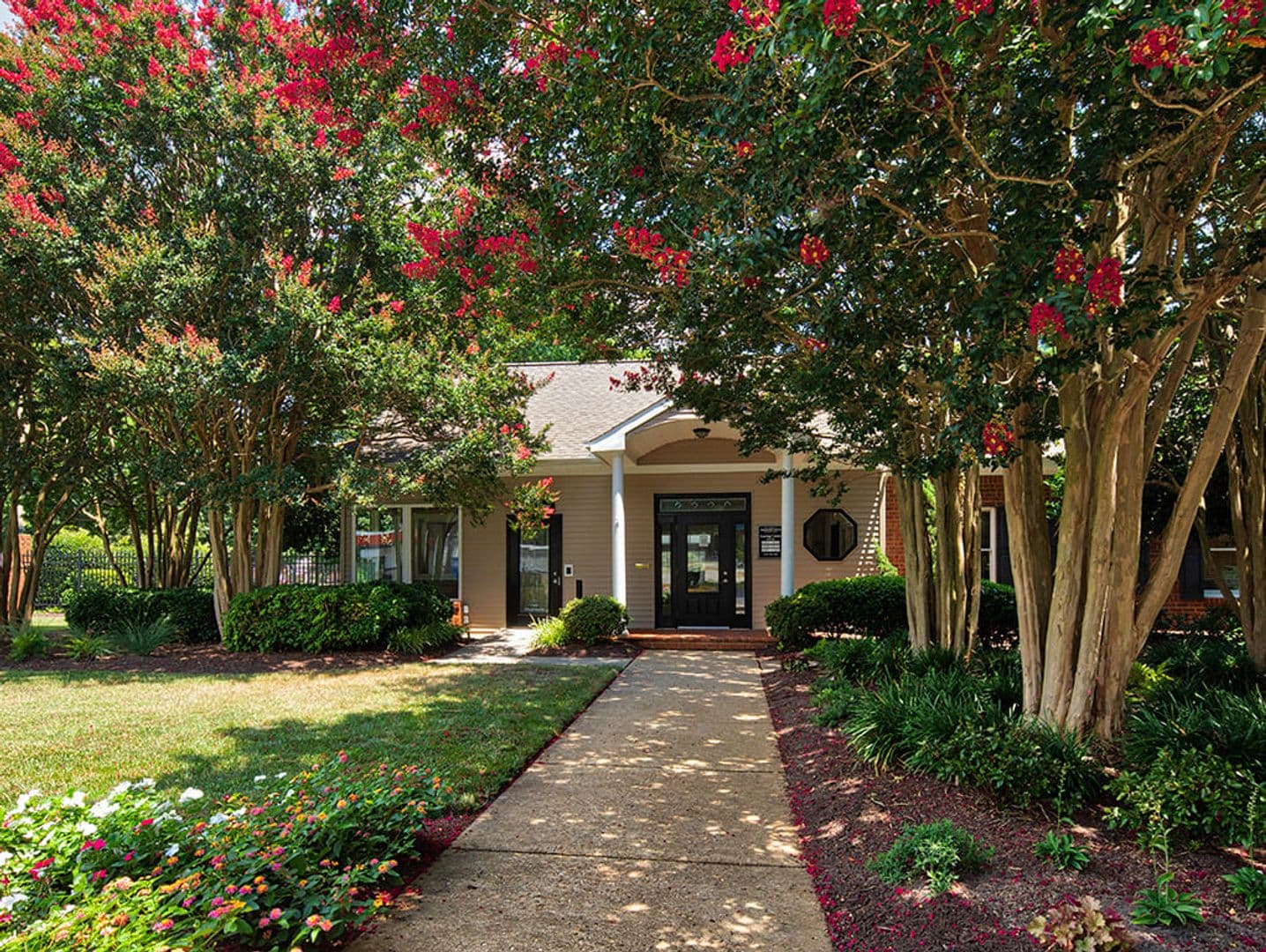 Yorktown Apartment: 101 Little Bay Avenue