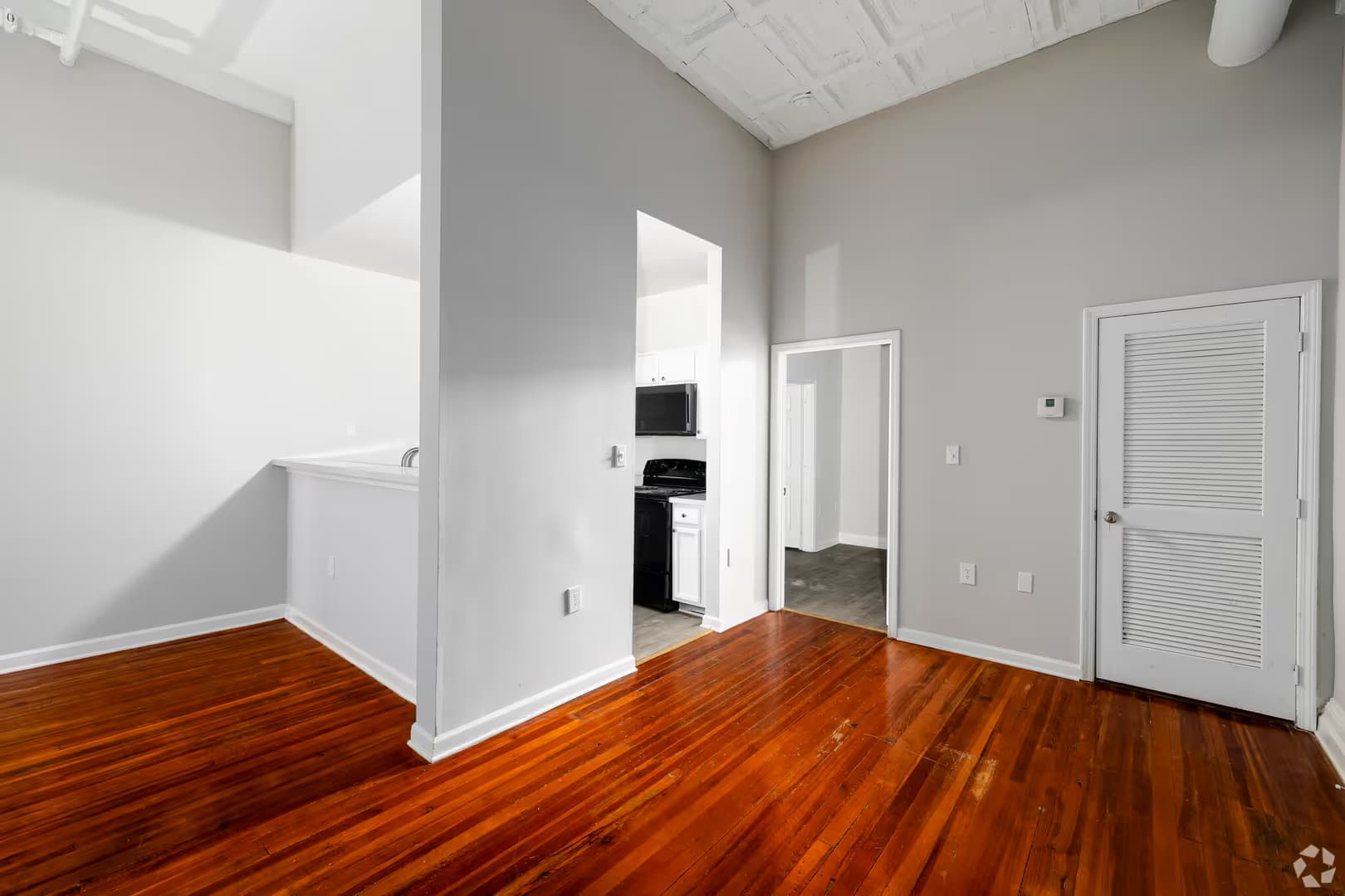 Richmond Apartment: 1420 Hull Street