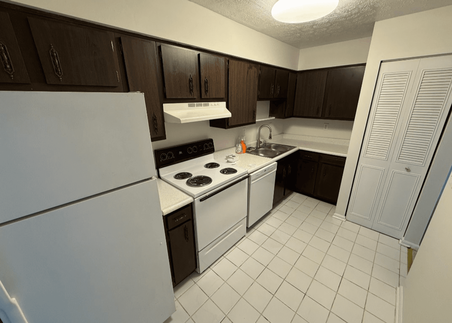 Louisville Condo: 7010 Wildwood Circle