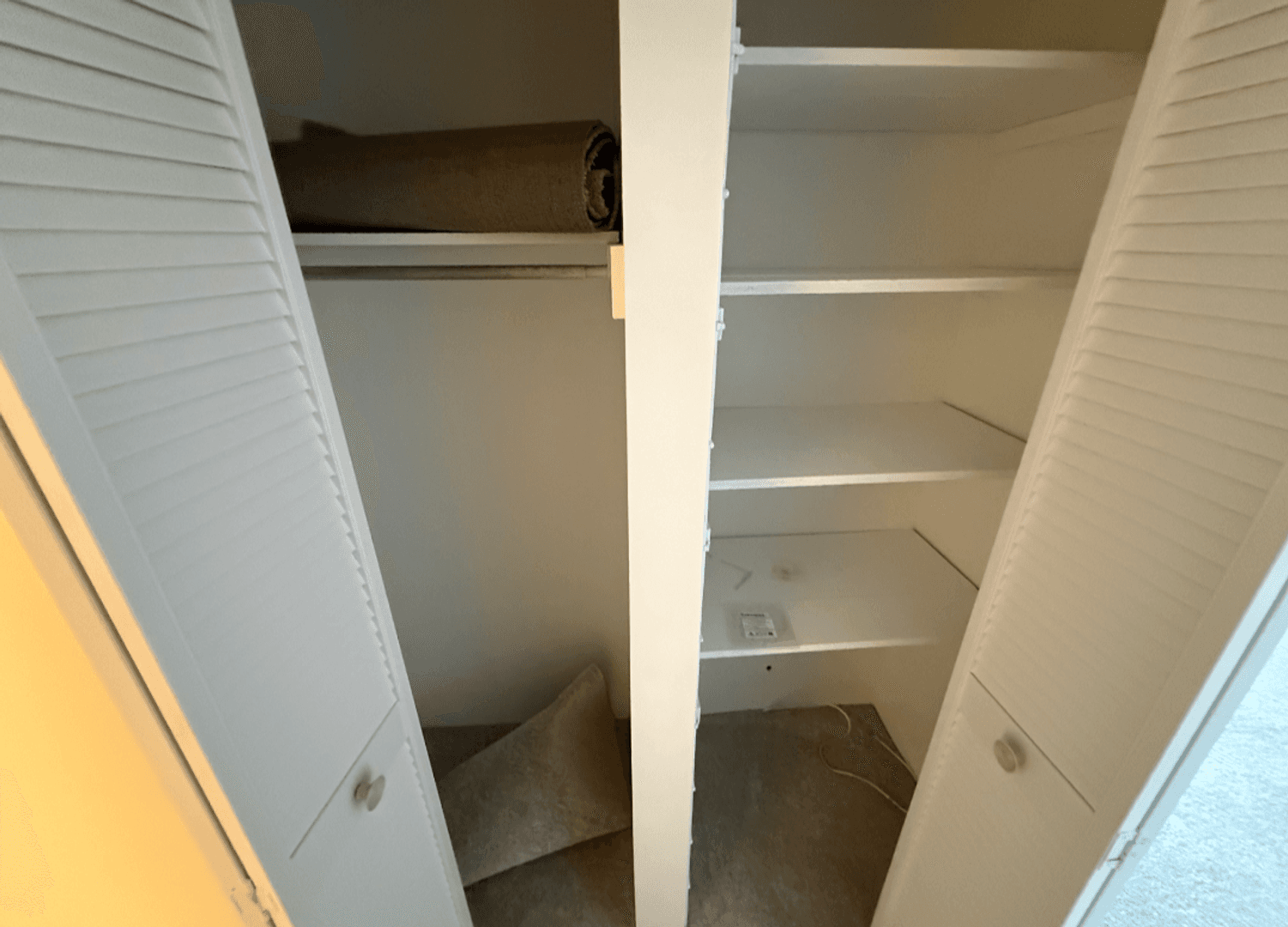 Louisville Condo: 7010 Wildwood Circle