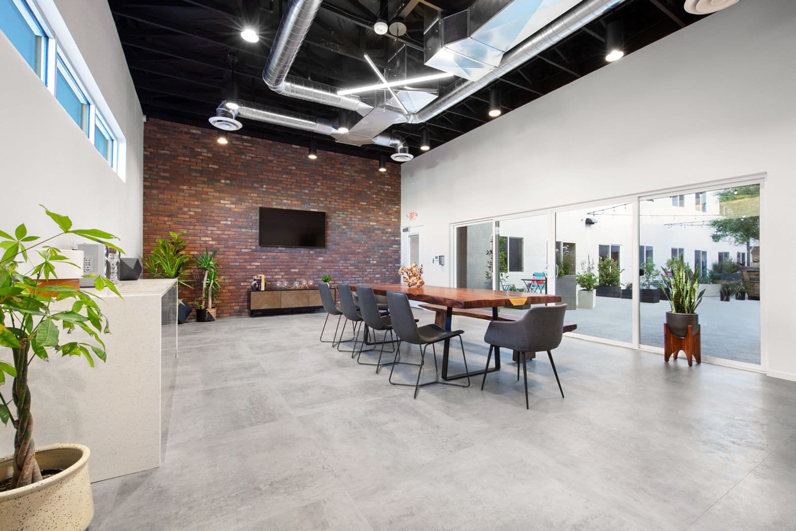 Las Vegas Apartment: 1300 S. Casino Center Blvd.