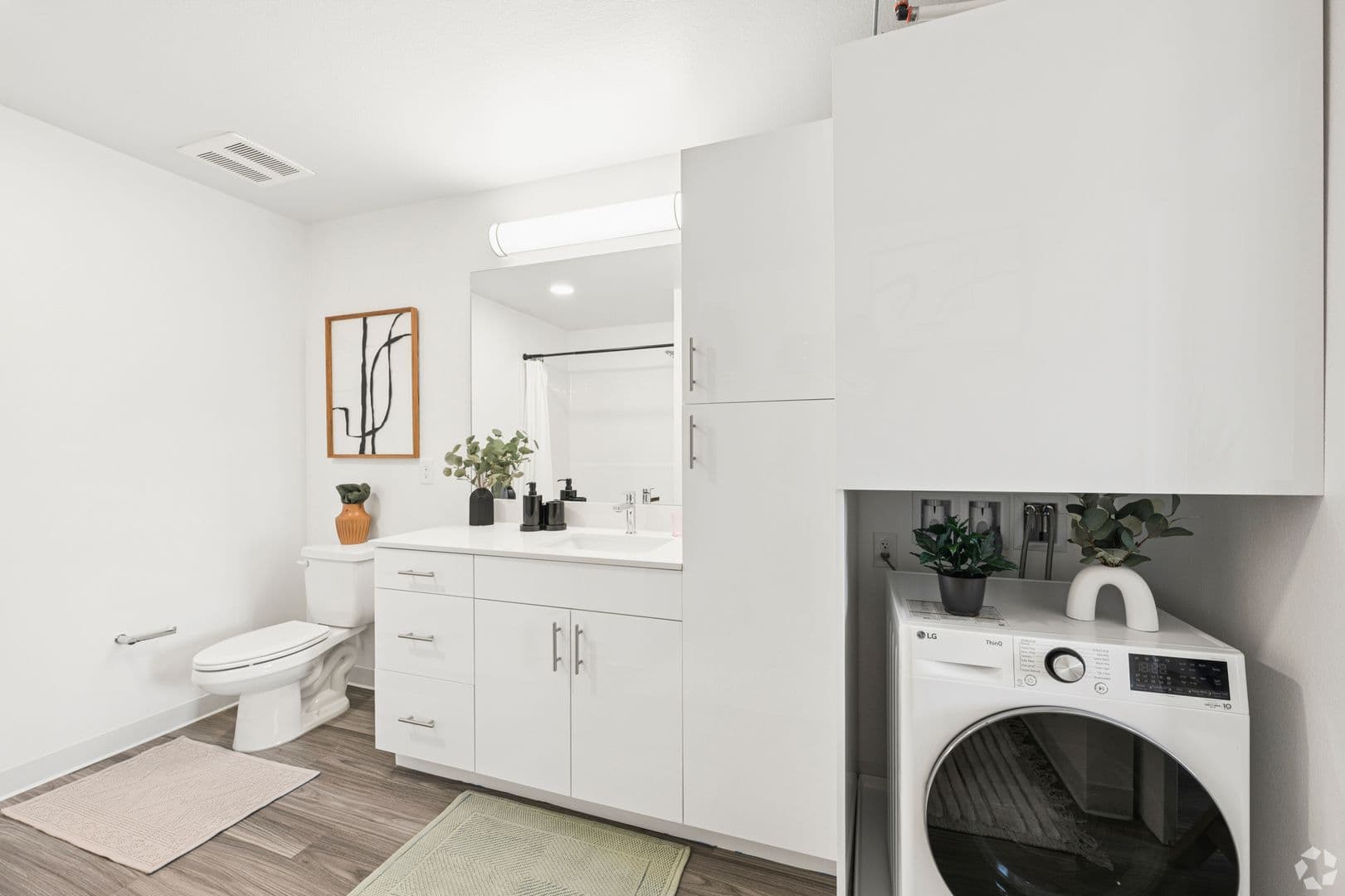 Las Vegas Apartment: 1100 D Street