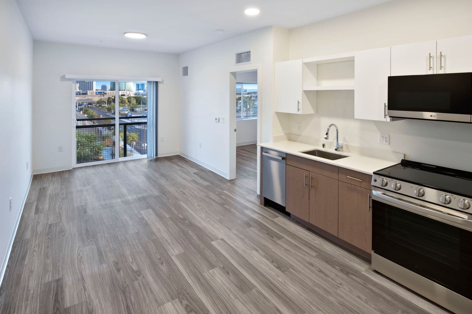 Las Vegas Apartment: 1100 D Street