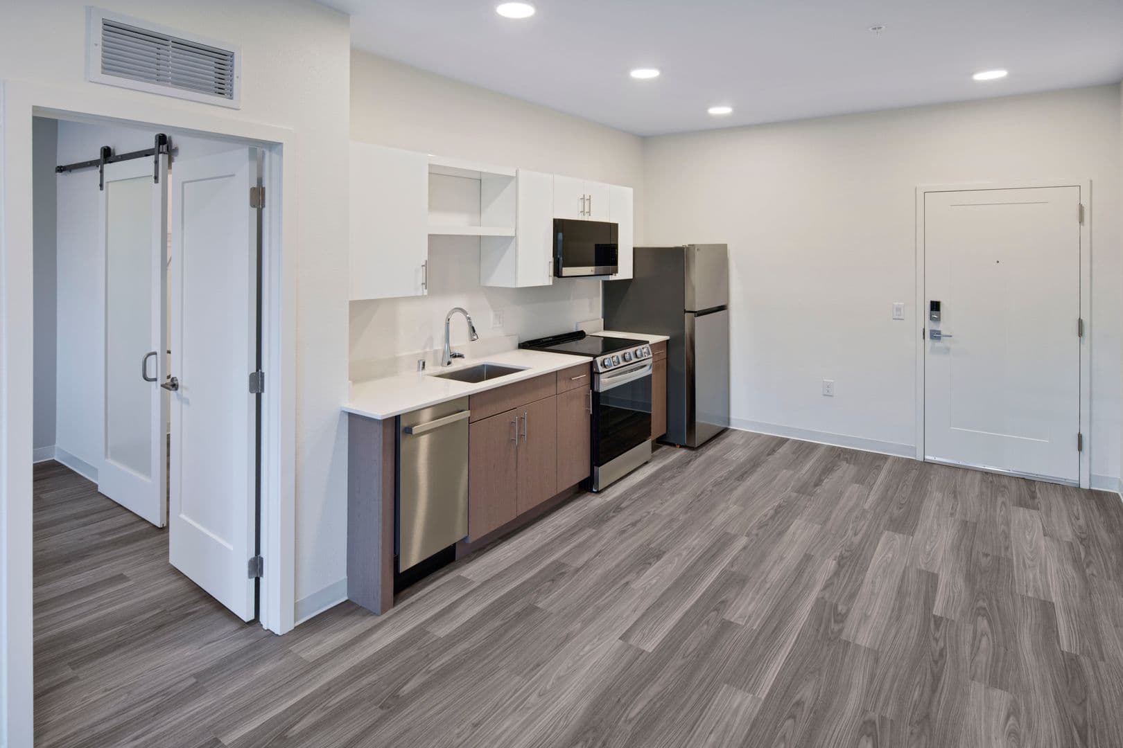 Las Vegas Apartment: 1100 D Street