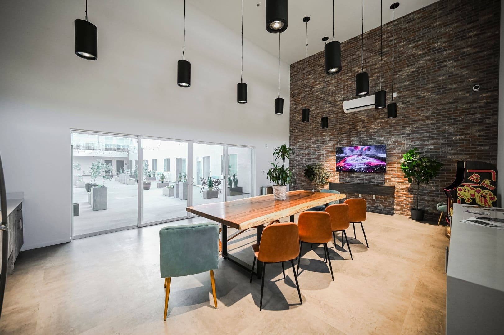 Las Vegas Apartment: 231 N 11th Street