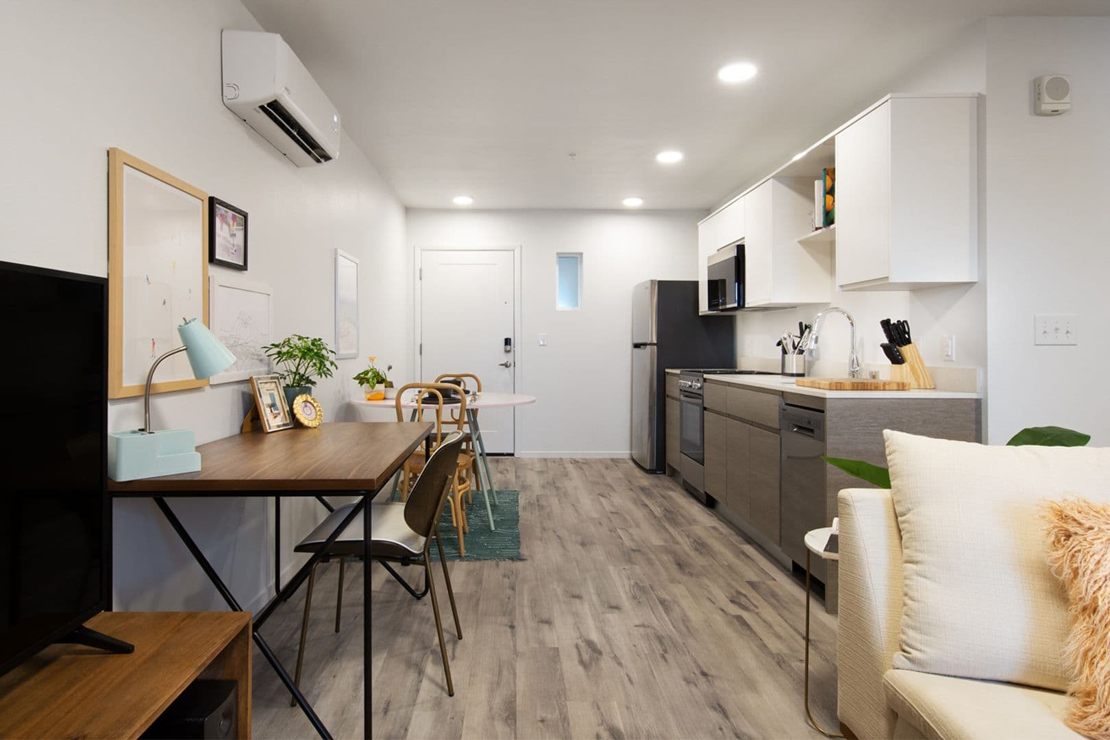 Las Vegas Apartment: 1300 S. Casino Center Blvd.