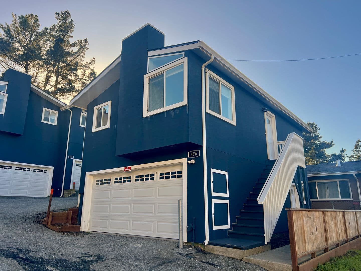 PACIFICA Apartment: 472, 474 & 476 LEWIS ST