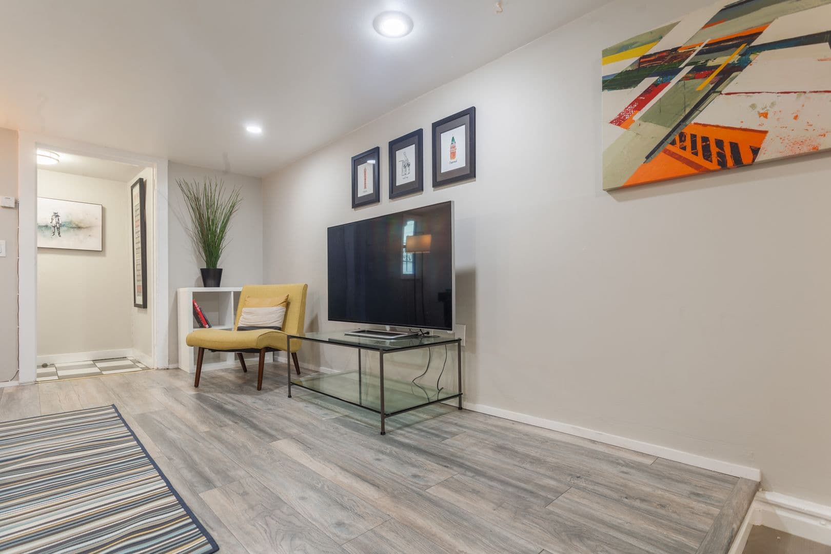 Oakland Apartment: 3212 Adeline