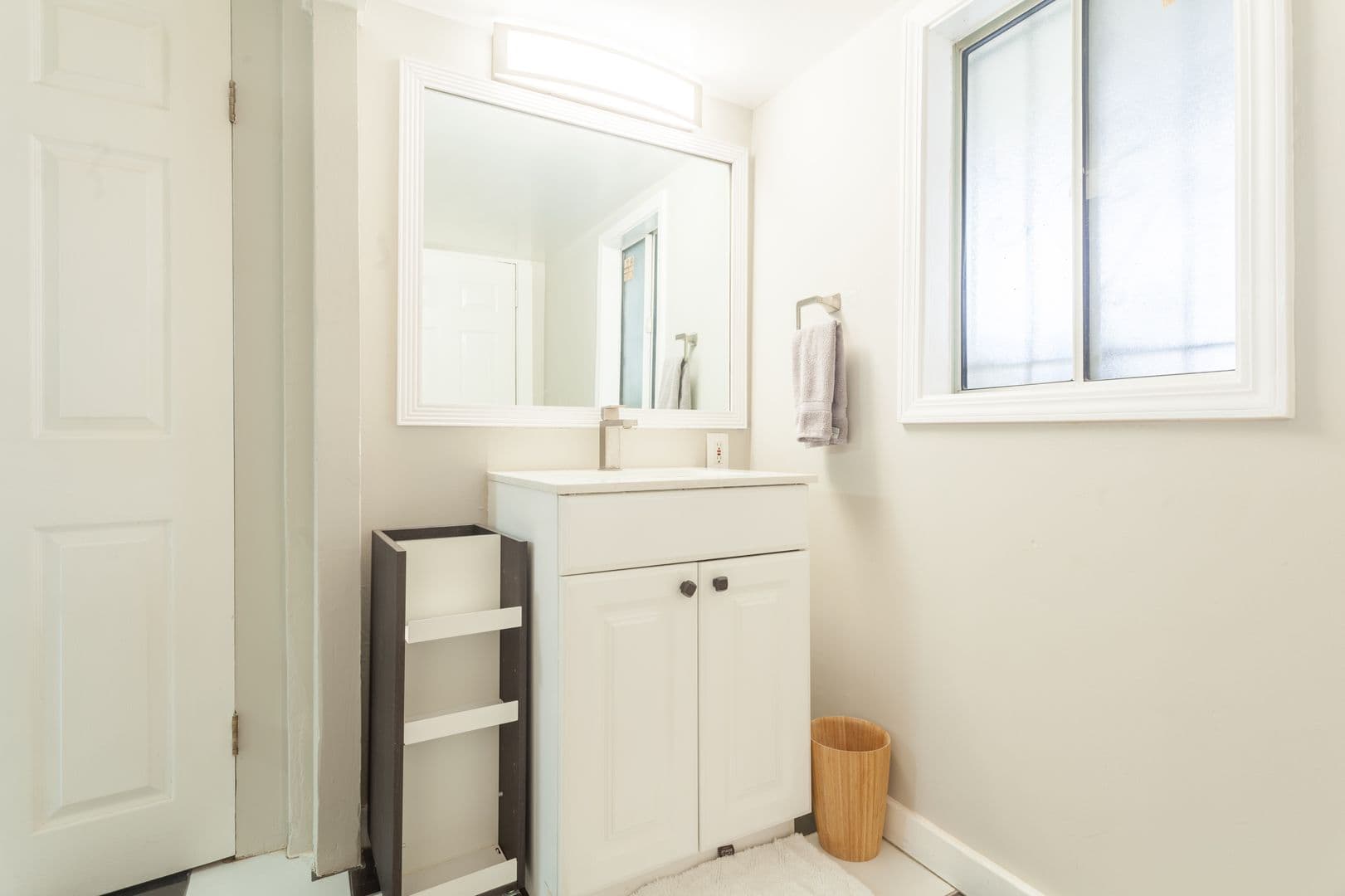 Oakland Apartment: 3212 Adeline