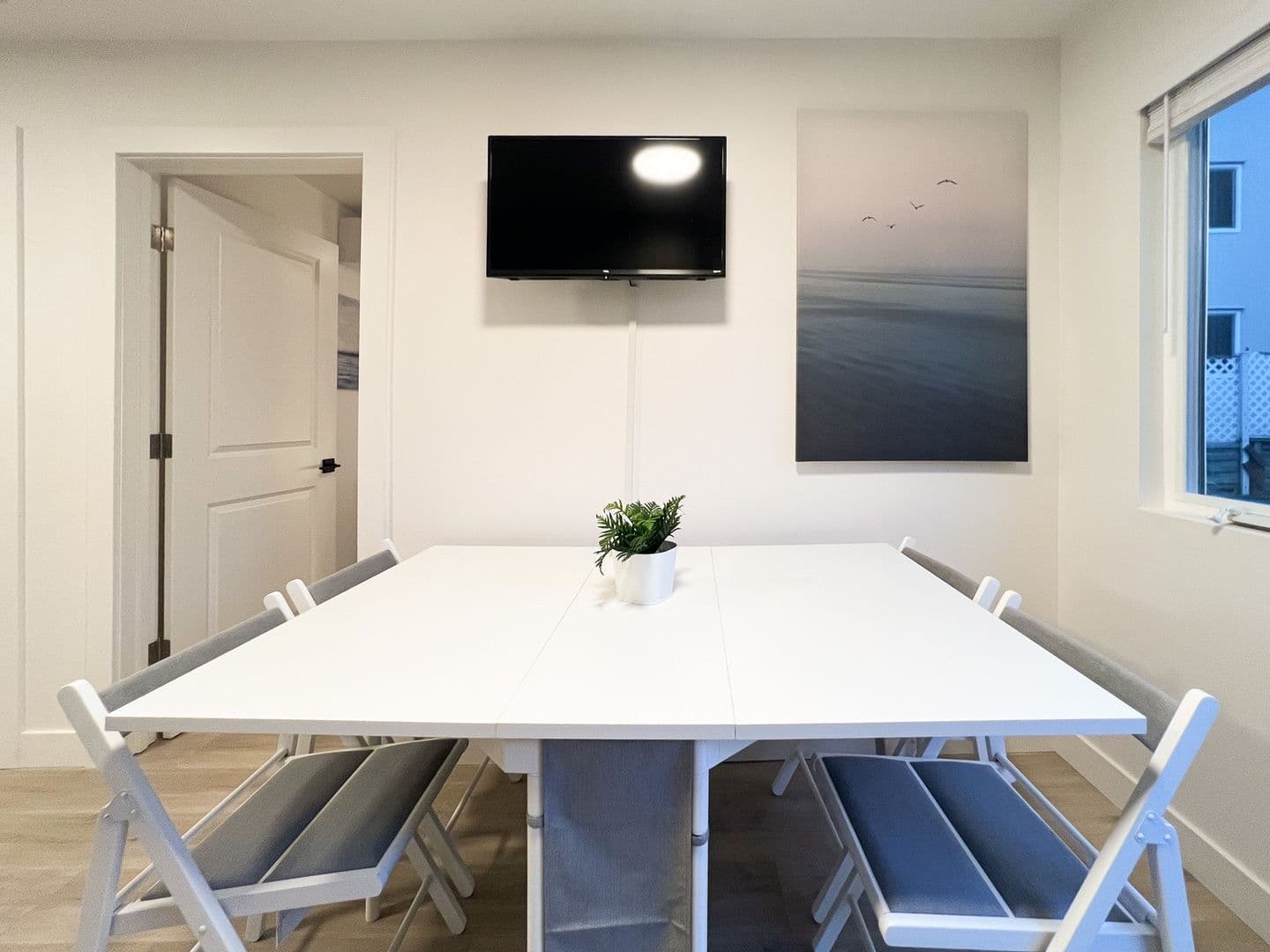 Oakland Apartment: 460 28th St