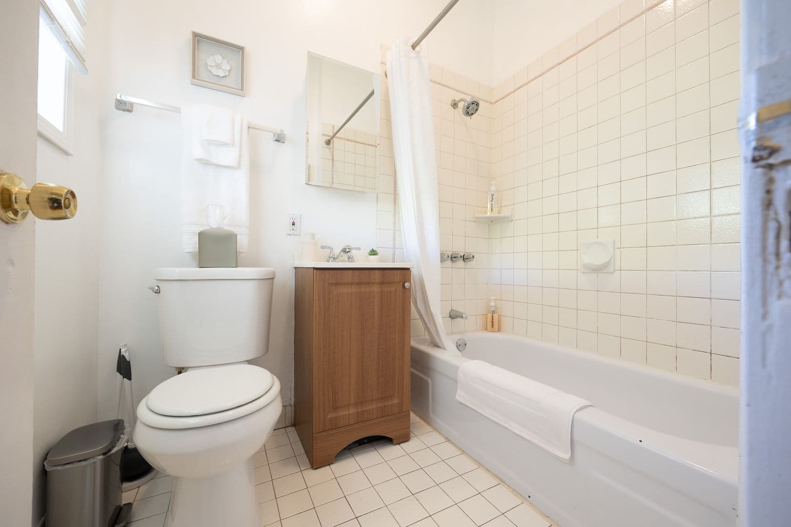Oakland Apartment: 460 28th St