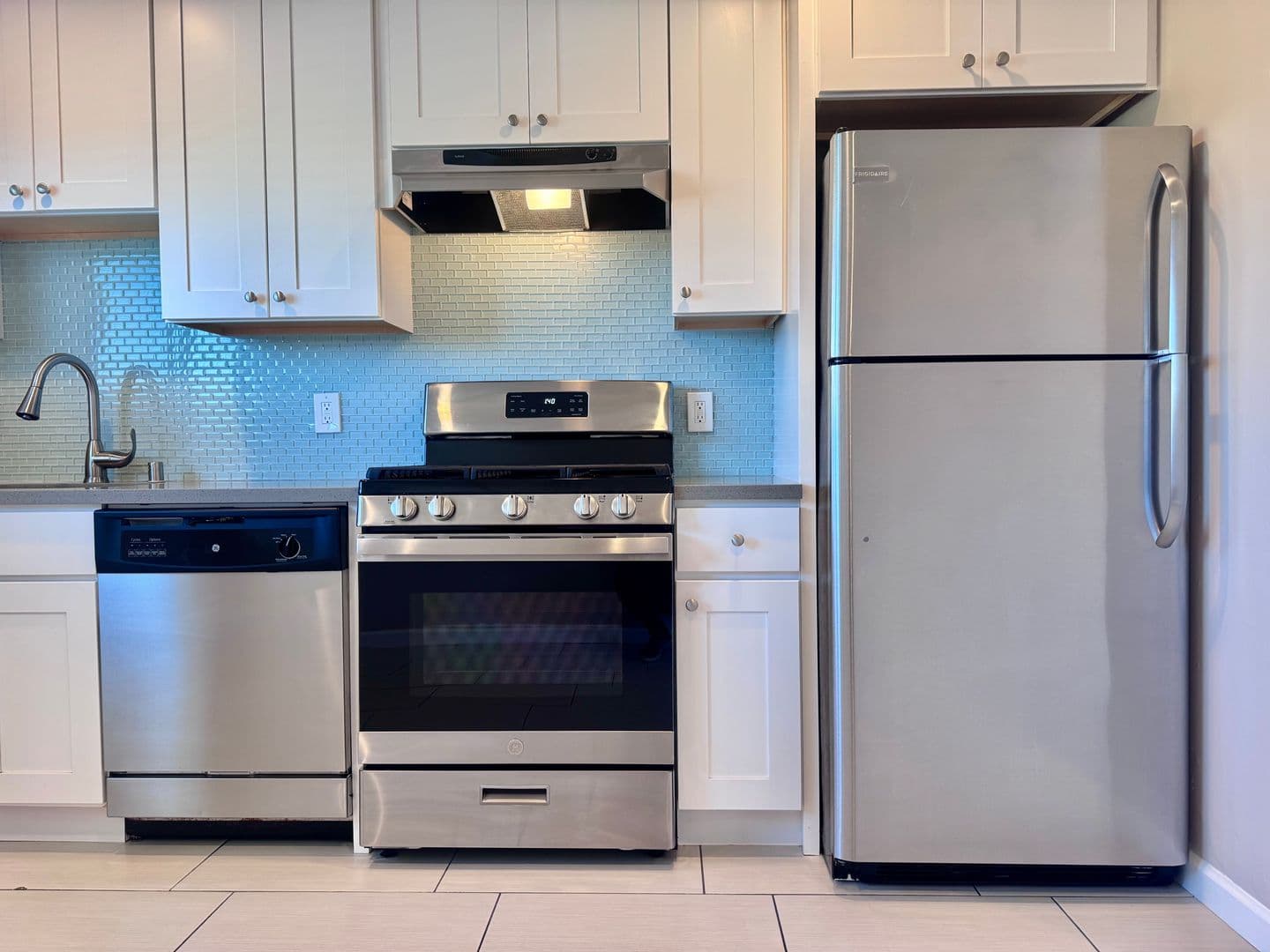 San Leandro Apartment: 510 Castro st