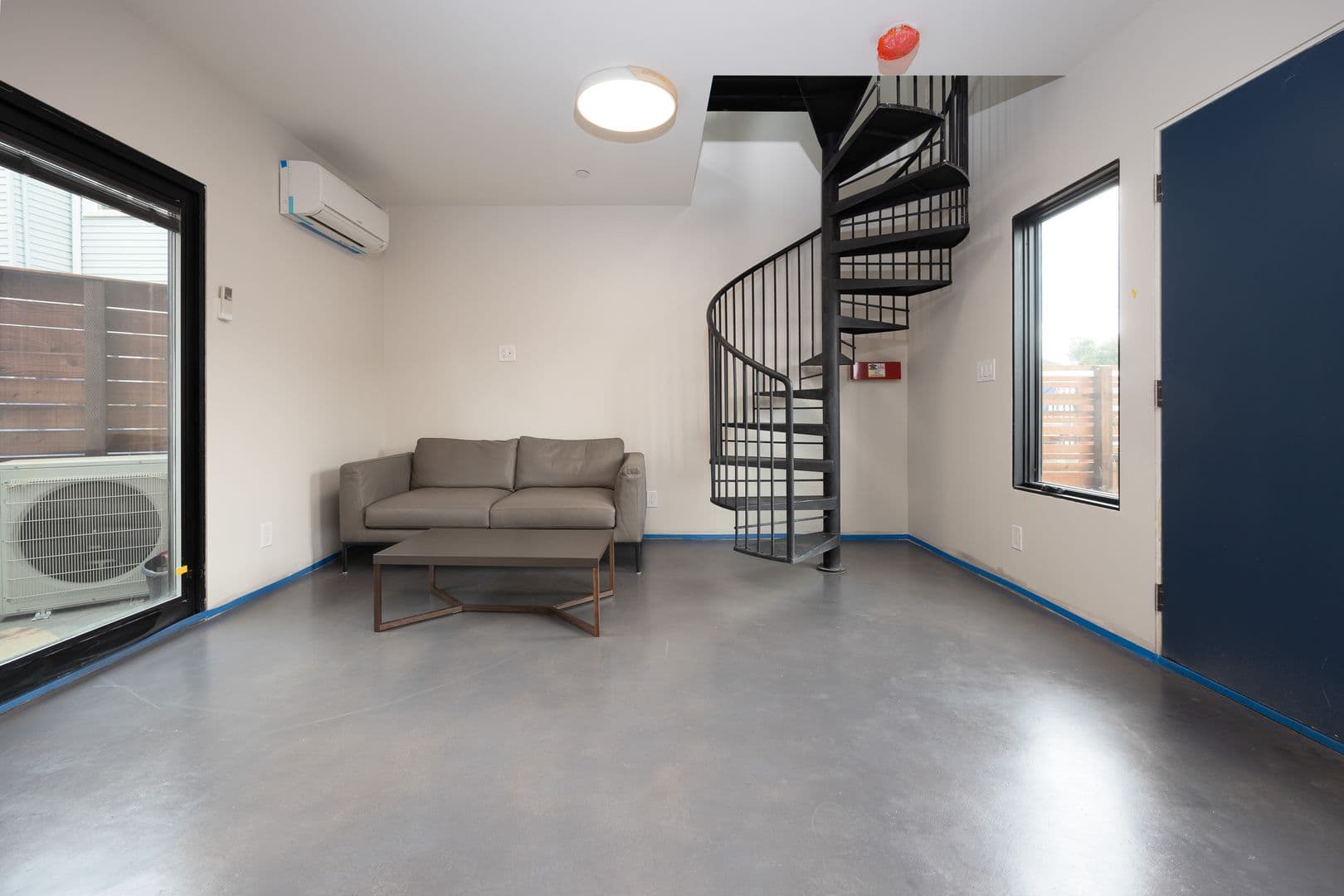 Oakland Apartment: 700 Fruitvale Ave