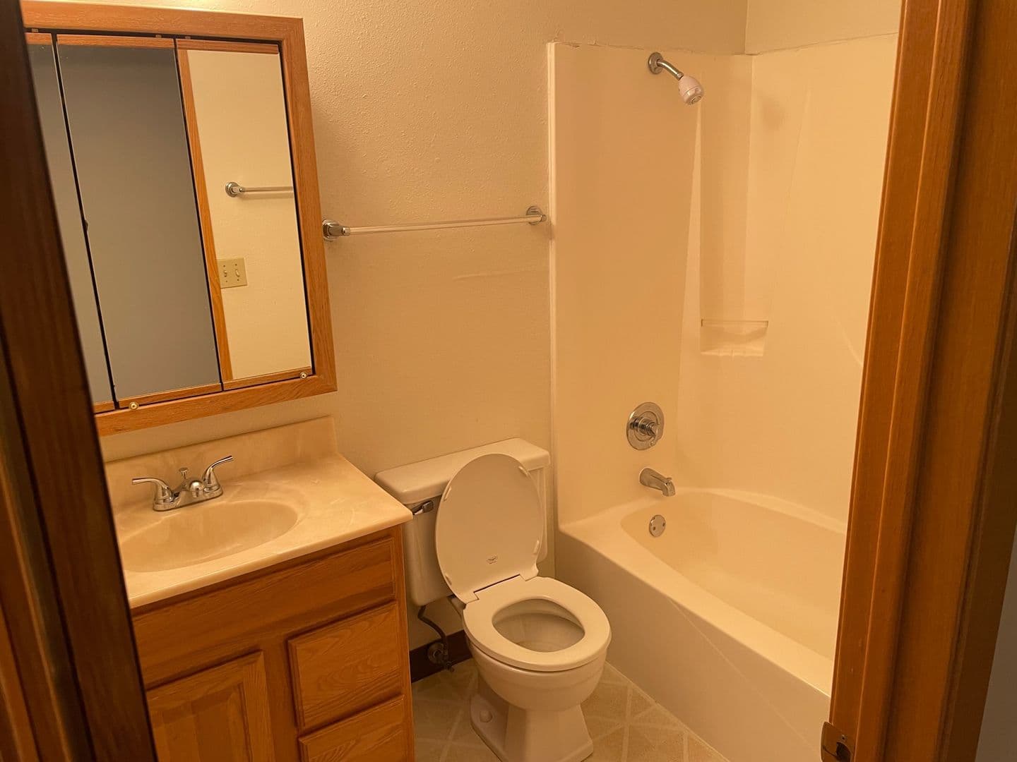 West Fargo Apartment: 912 10th St W