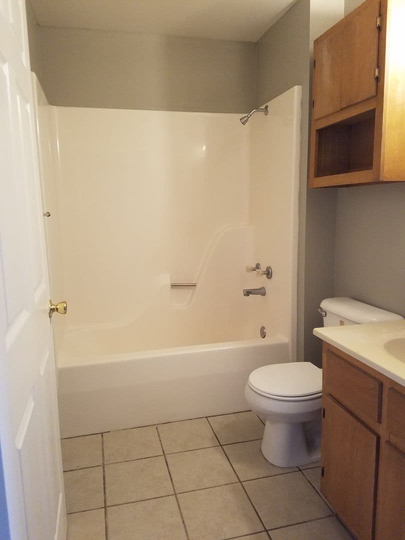 Hope Apartment: 303 W 23rd St