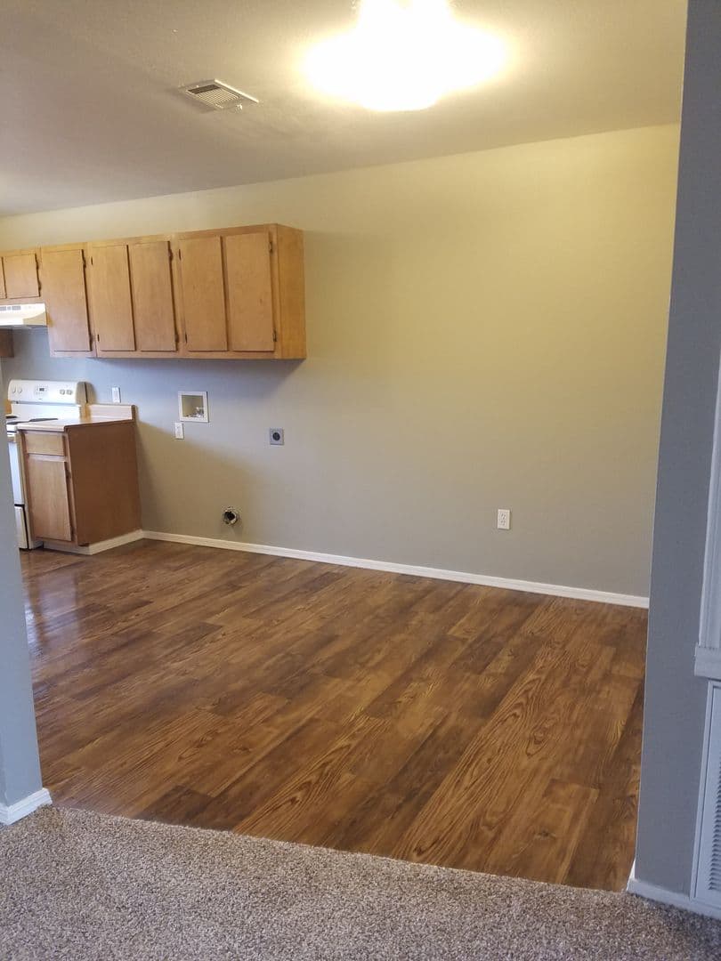 Hope Apartment: 303 W 23rd St