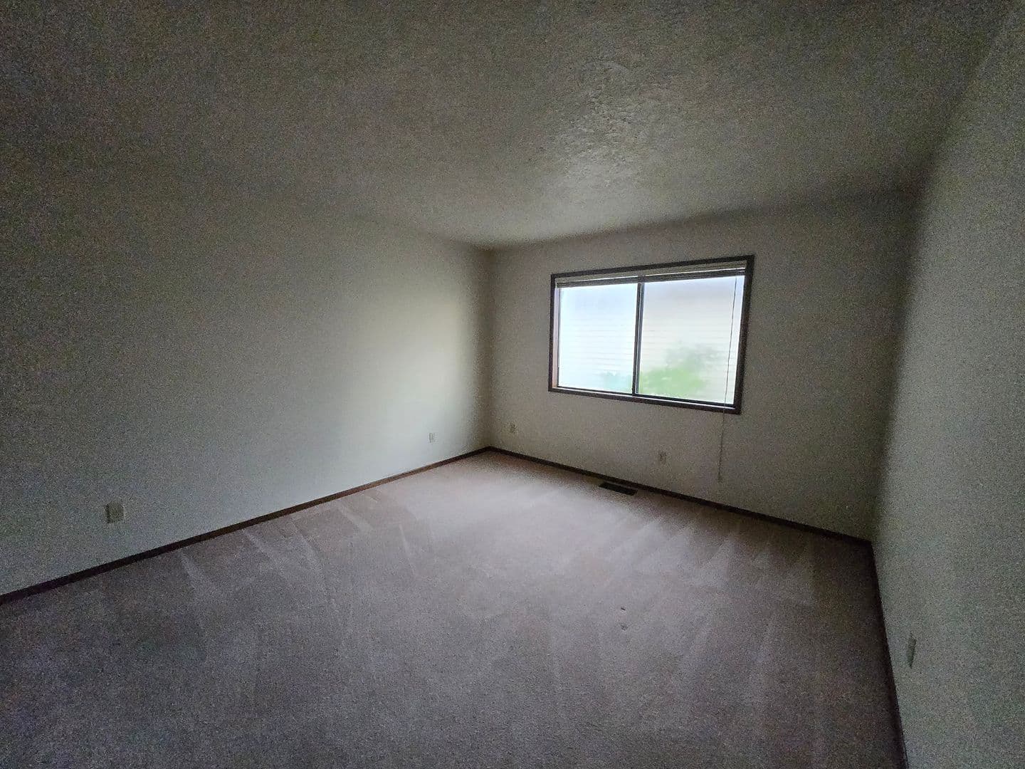 Beaverton Apartment: 10200 SW Crystal St