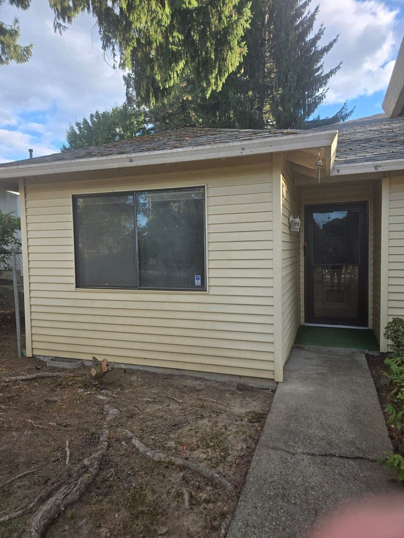 Beaverton Apartment: 10200 SW Crystal St