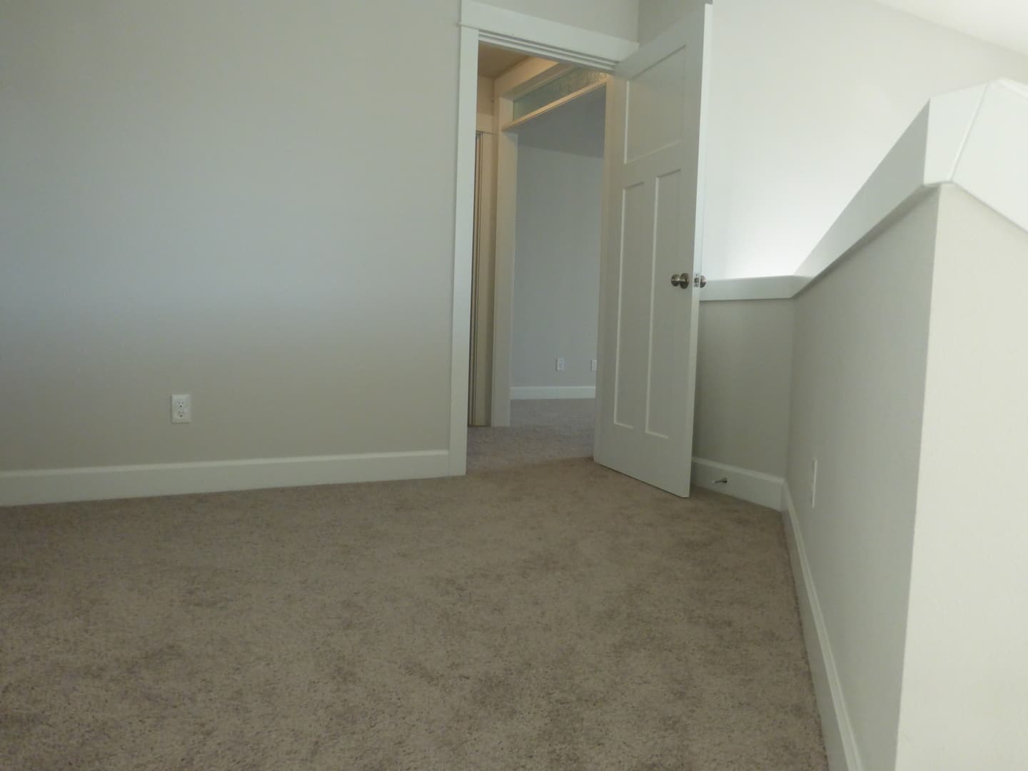 Hillsboro House: 4463 SE Sycamore St