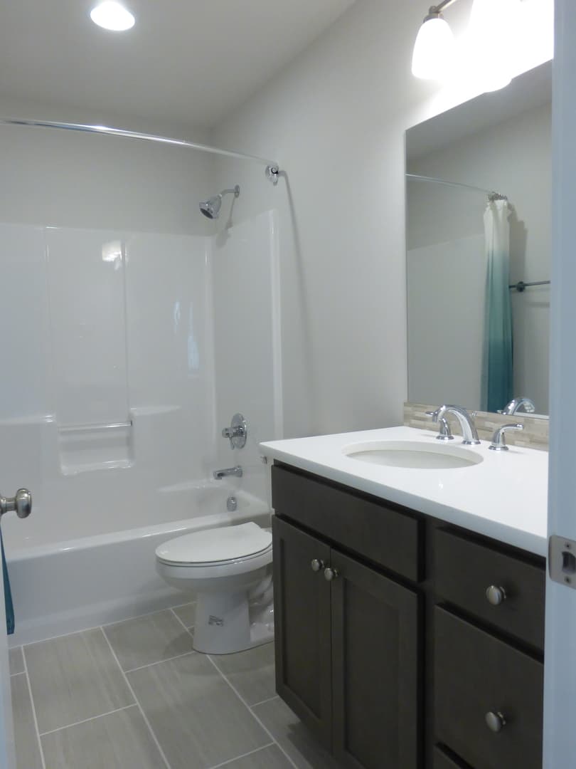 Hillsboro House: 4463 SE Sycamore St