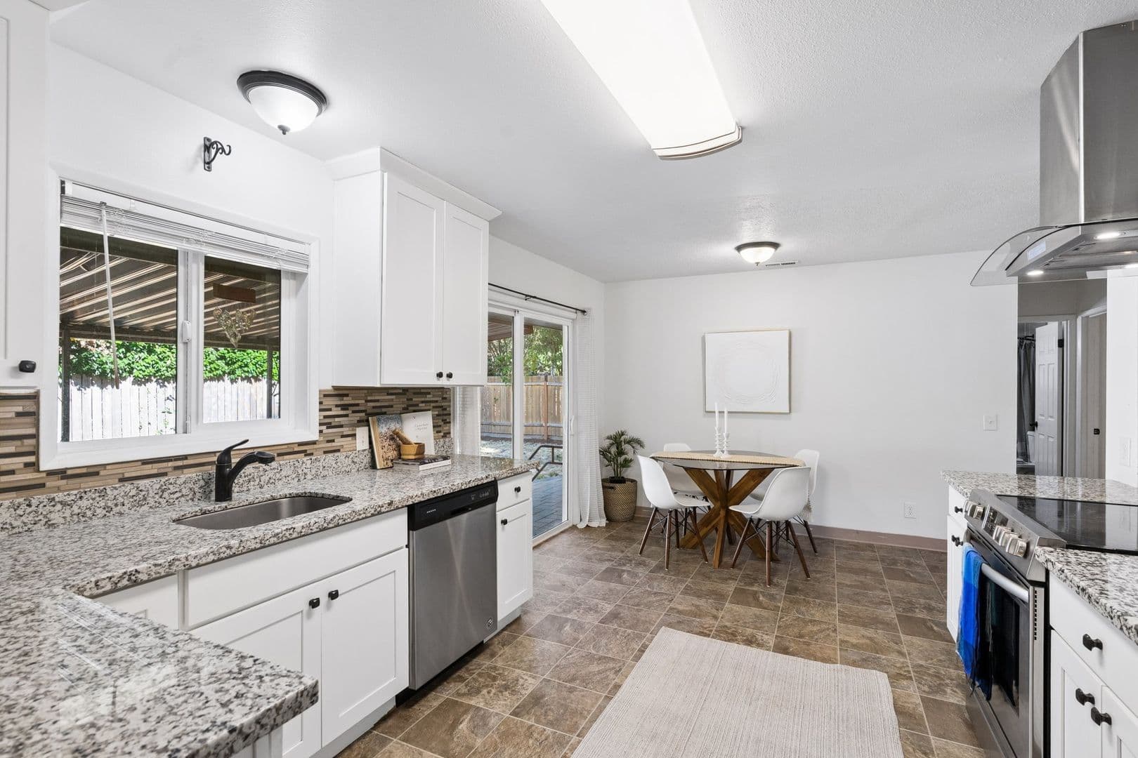 Tigard House: 11945 SW 95th Av