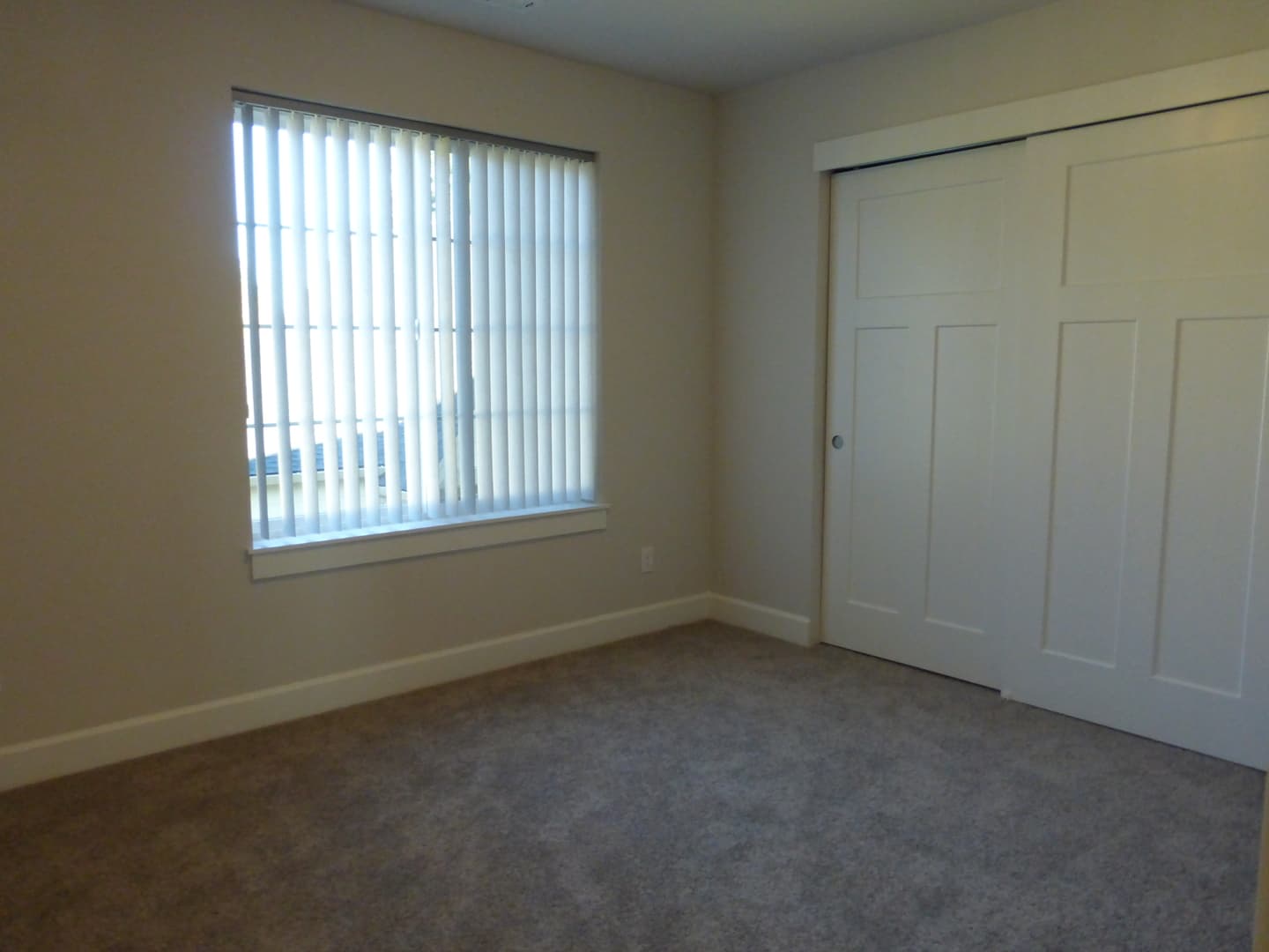 Hillsboro House: 4463 SE Sycamore St
