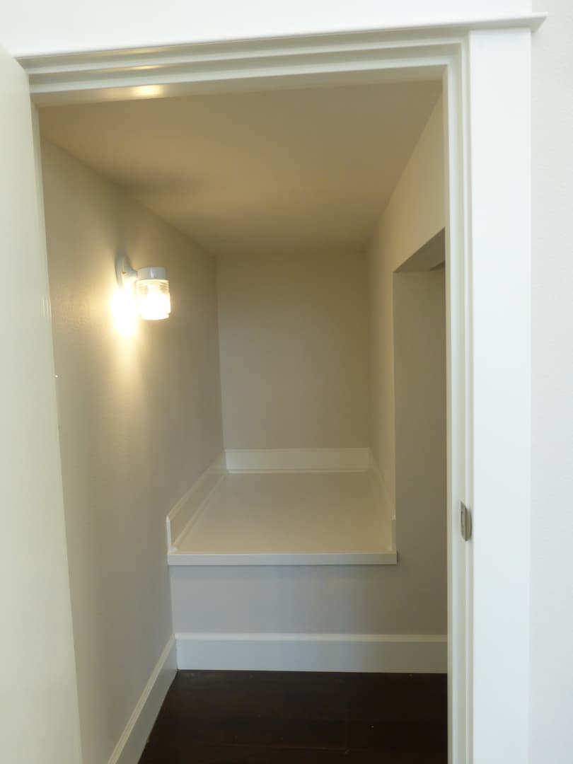 Hillsboro House: 4463 SE Sycamore St