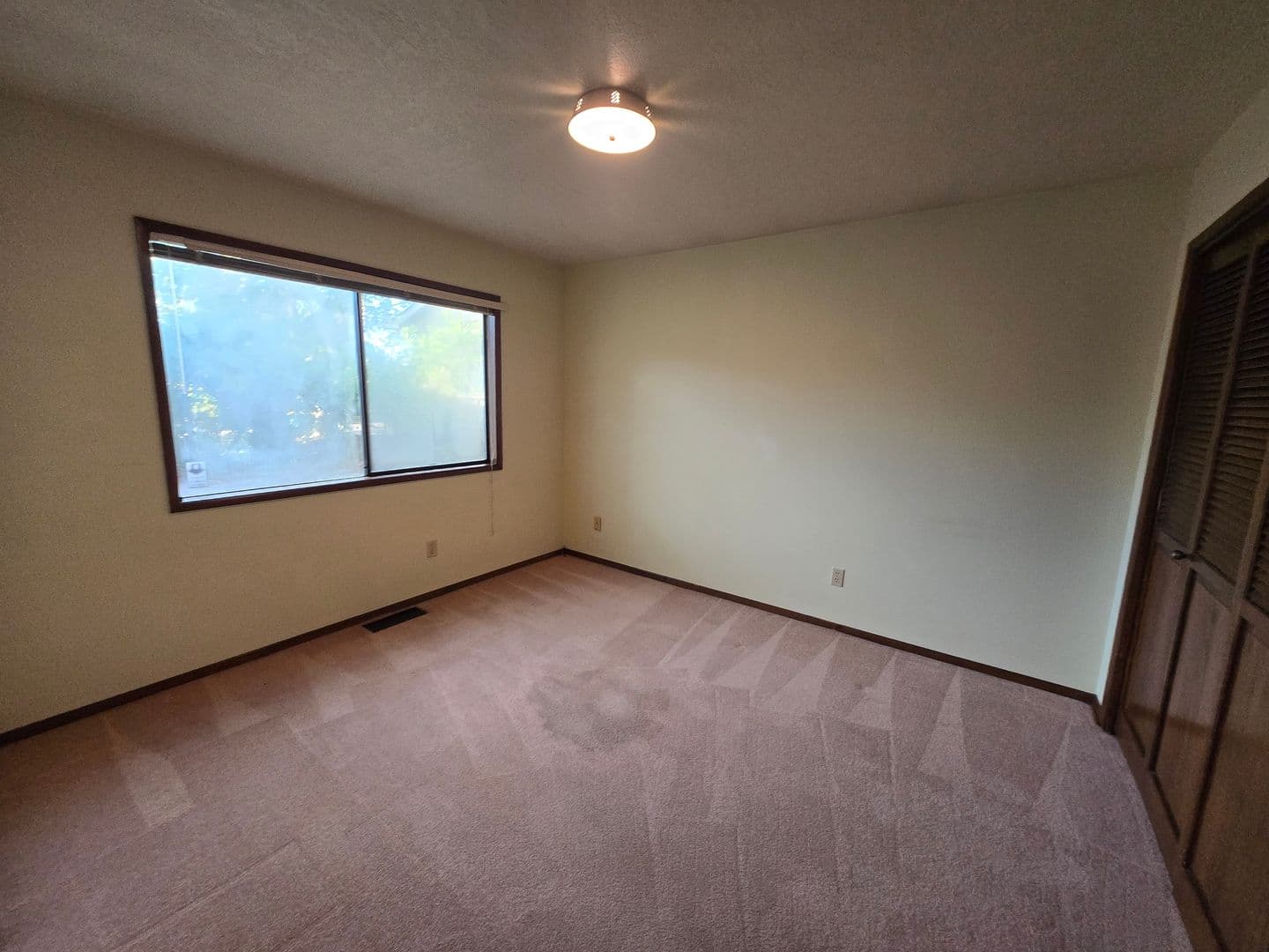 Beaverton Apartment: 10200 SW Crystal St