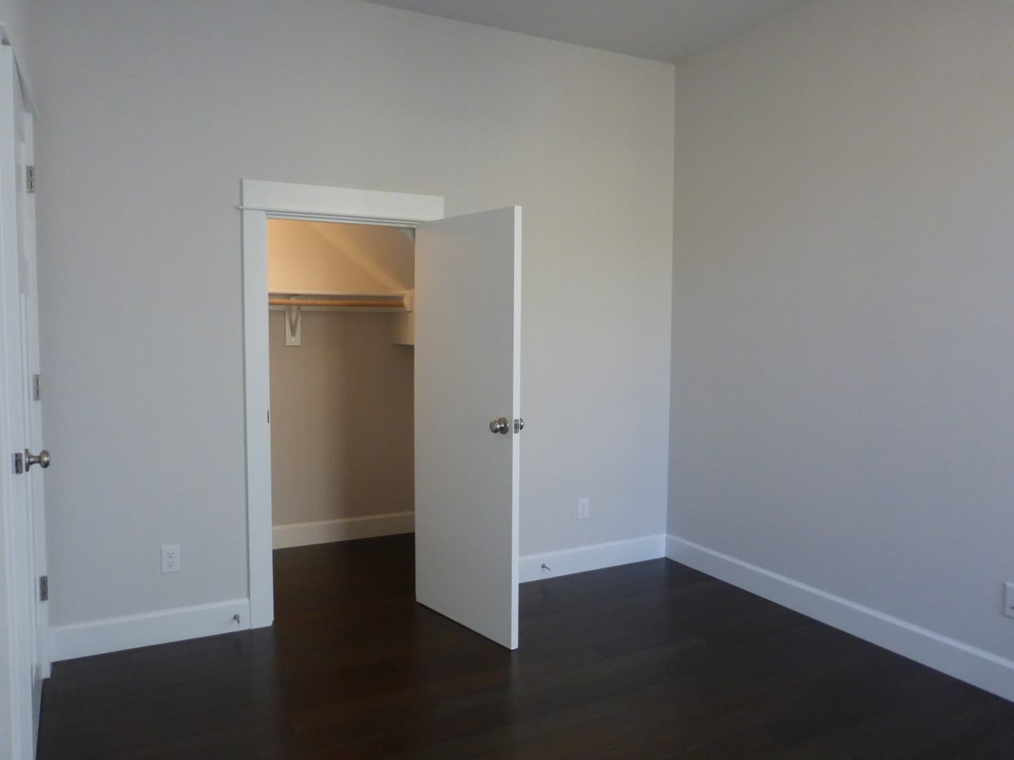 Hillsboro House: 4463 SE Sycamore St