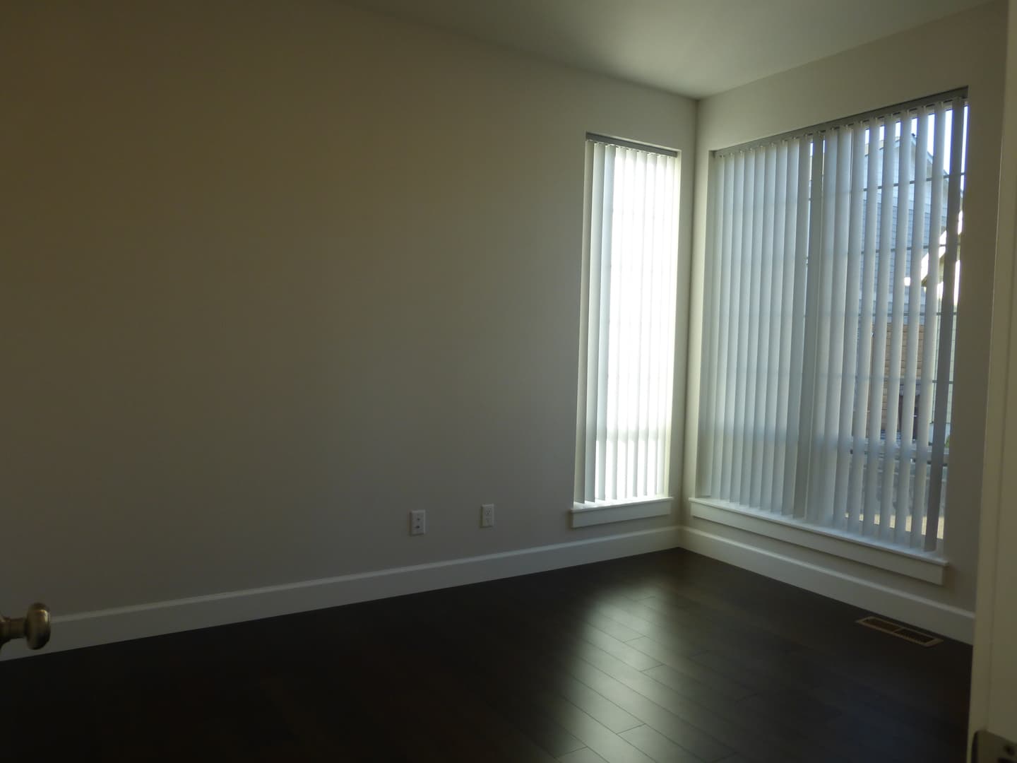 Hillsboro House: 4463 SE Sycamore St