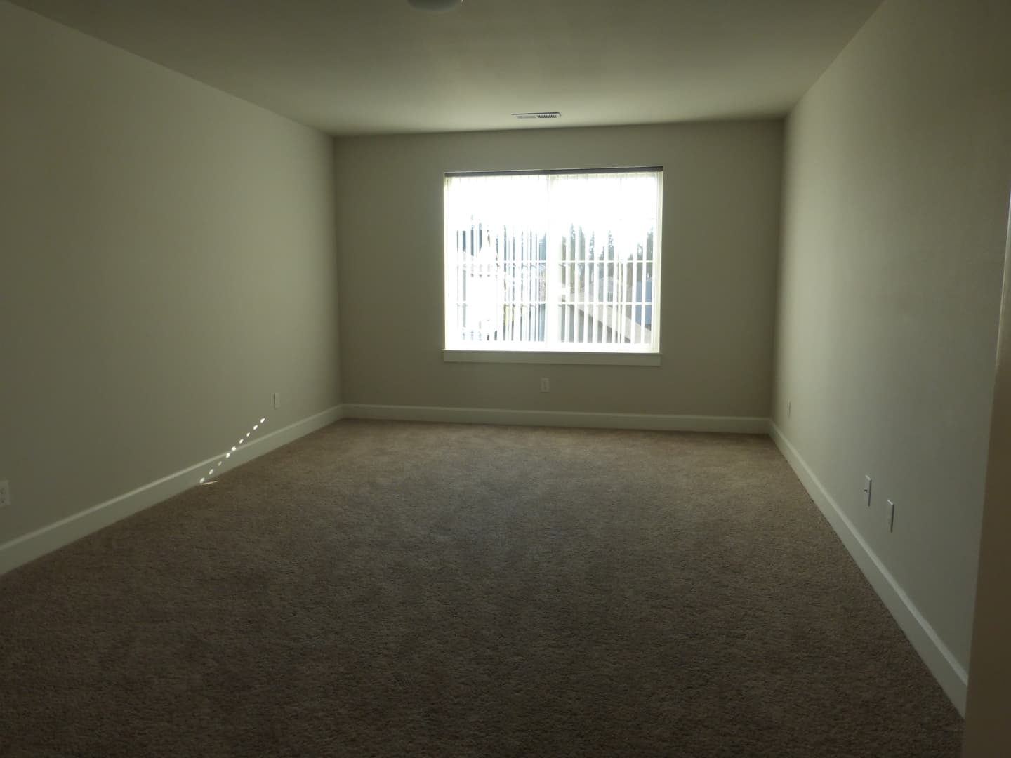 Hillsboro House: 4463 SE Sycamore St